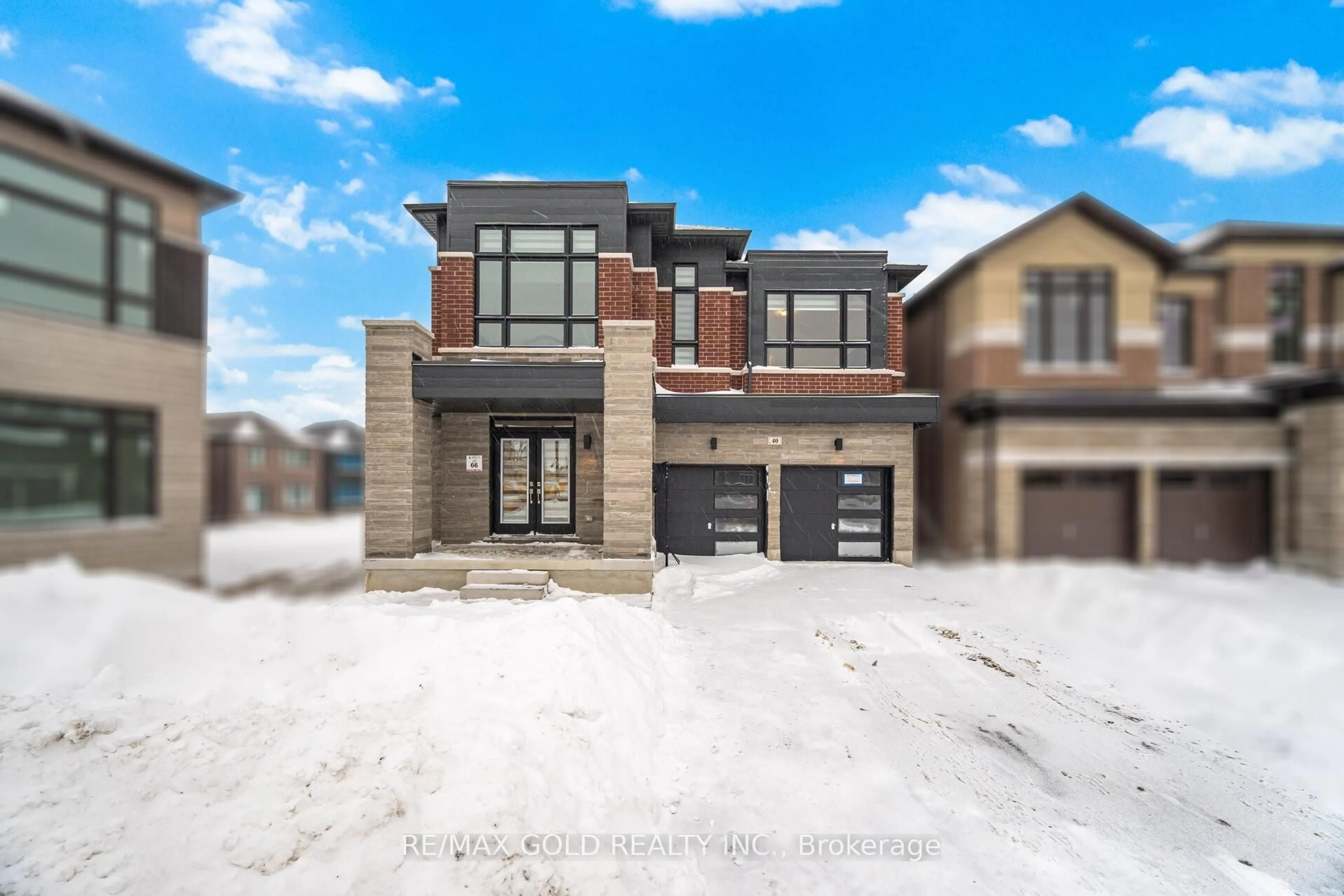 Home with brick exterior material, street for 40 Aveena Rd, Brampton Ontario L6P 0Z5