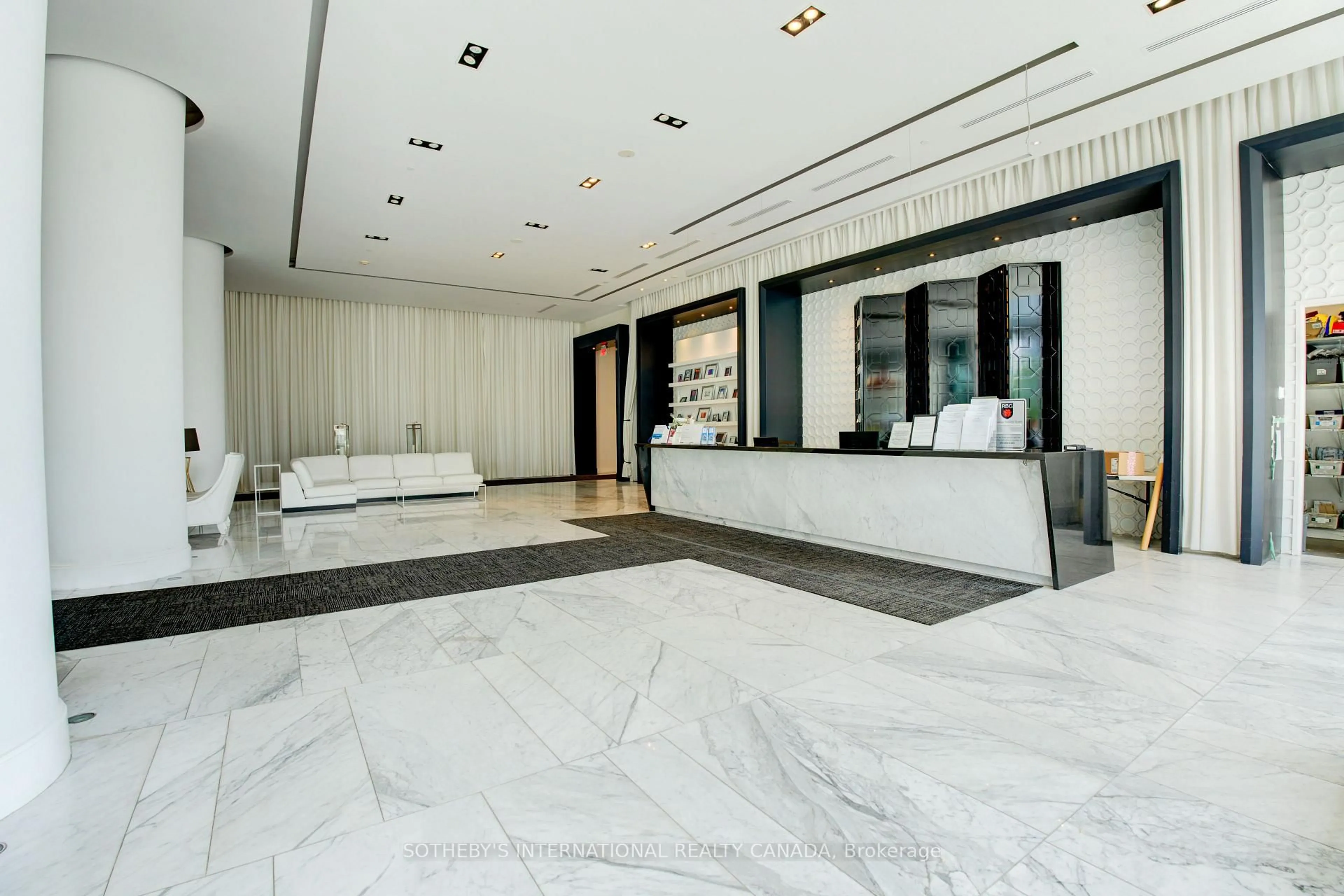 Lobby for 88 Park Lawn Rd #2605, Toronto Ontario M8Y 0B5