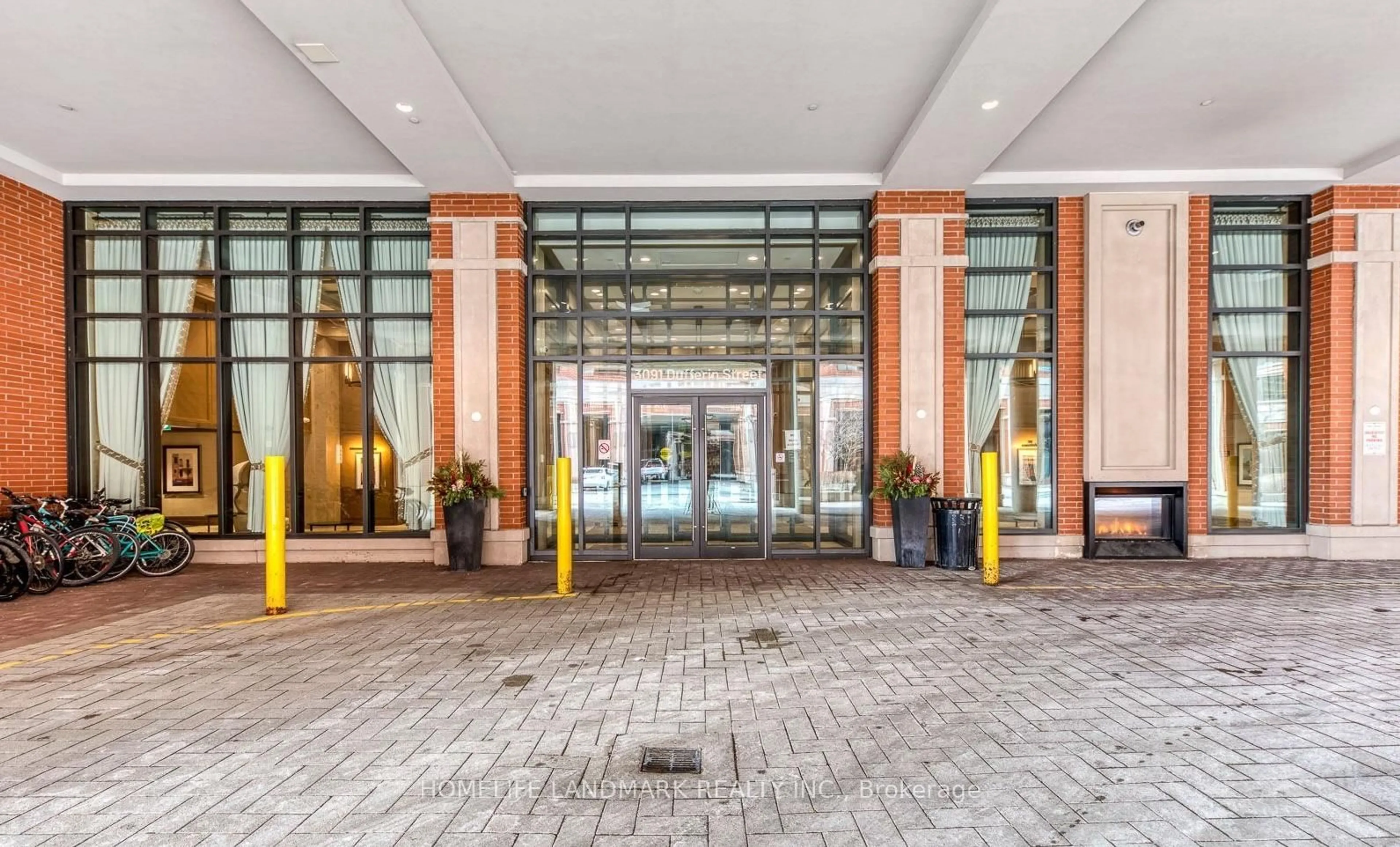 Lobby for 3091 Dufferin St #208, Toronto Ontario M6A 0C4