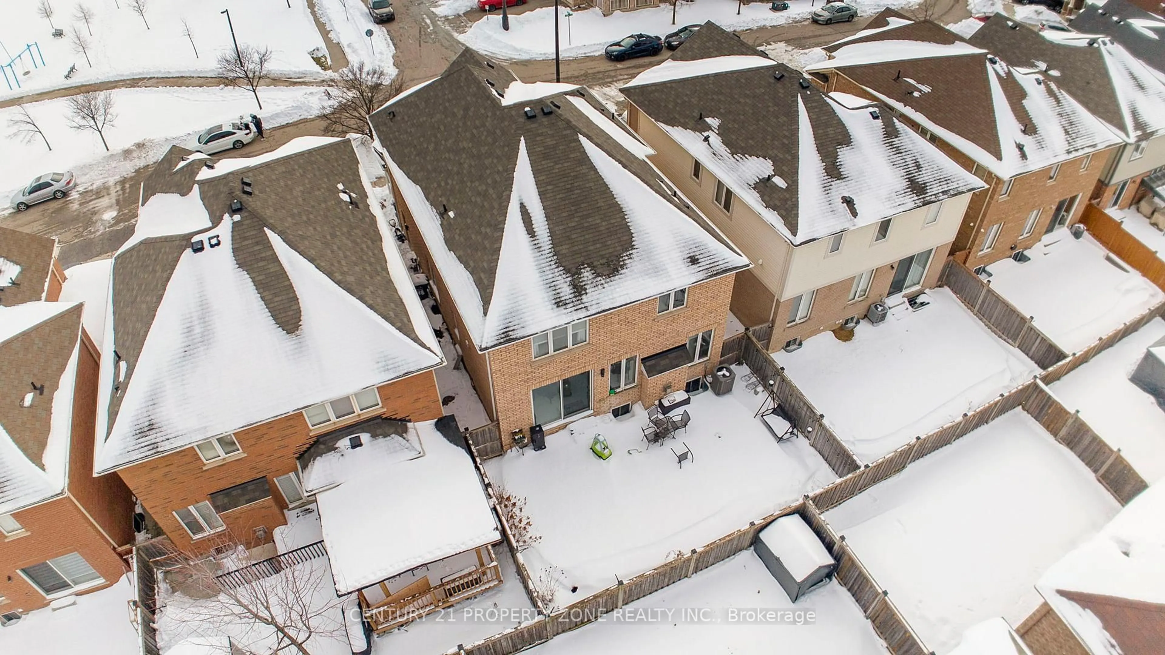 A pic from outside/outdoor area/front of a property/back of a property/a pic from drone, unknown for 48 Gibbs Rd, Brampton Ontario L7A 0Y5