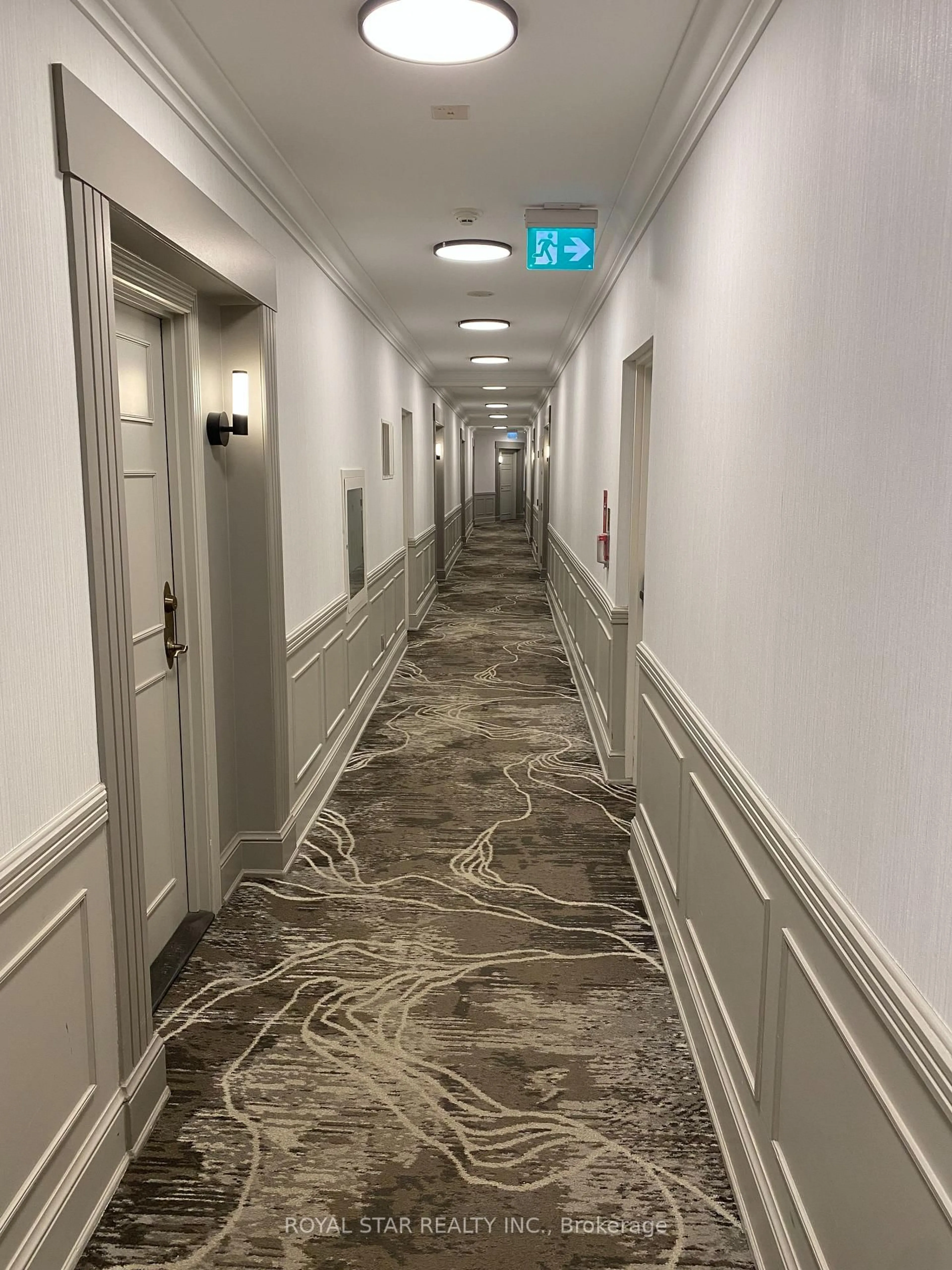 Indoor foyer for 700 Humberwood Blvd #2616, Toronto Ontario M9W 7J4