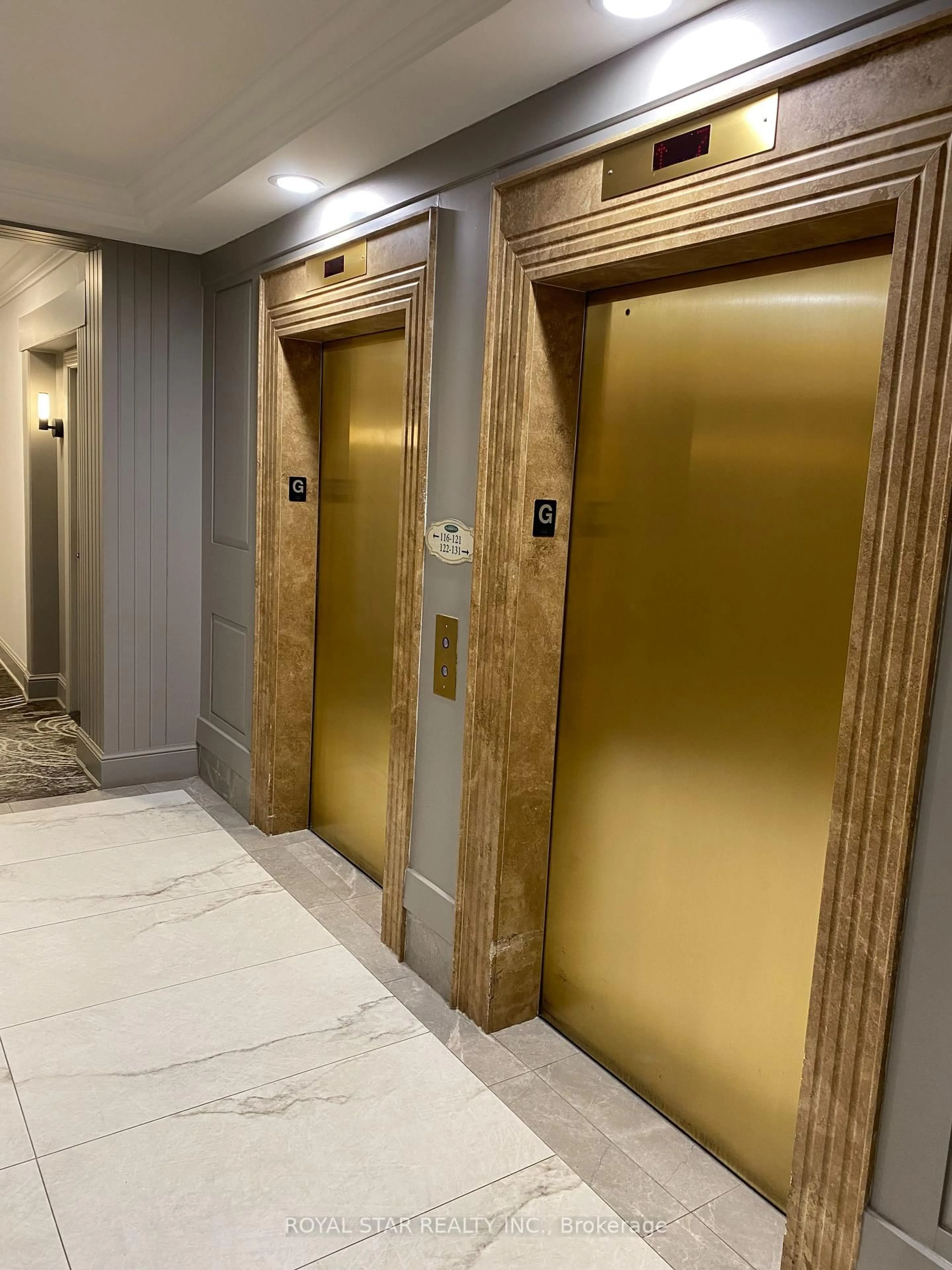 Indoor foyer for 700 Humberwood Blvd #2616, Toronto Ontario M9W 7J4