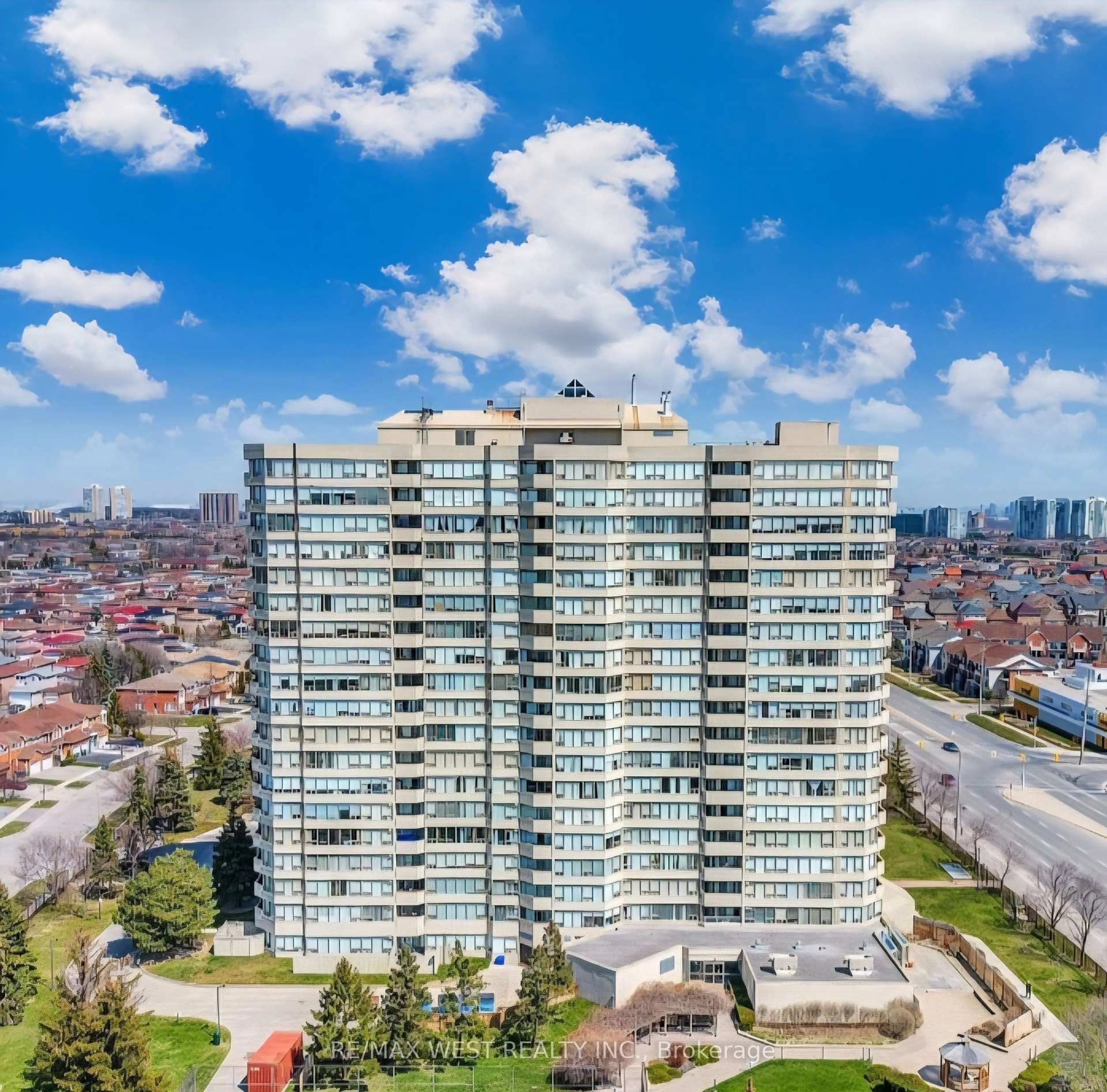 A pic from outside/outdoor area/front of a property/back of a property/a pic from drone, city buildings view from balcony for 700 Constellation Dr #1208, Mississauga Ontario L5R 3G8