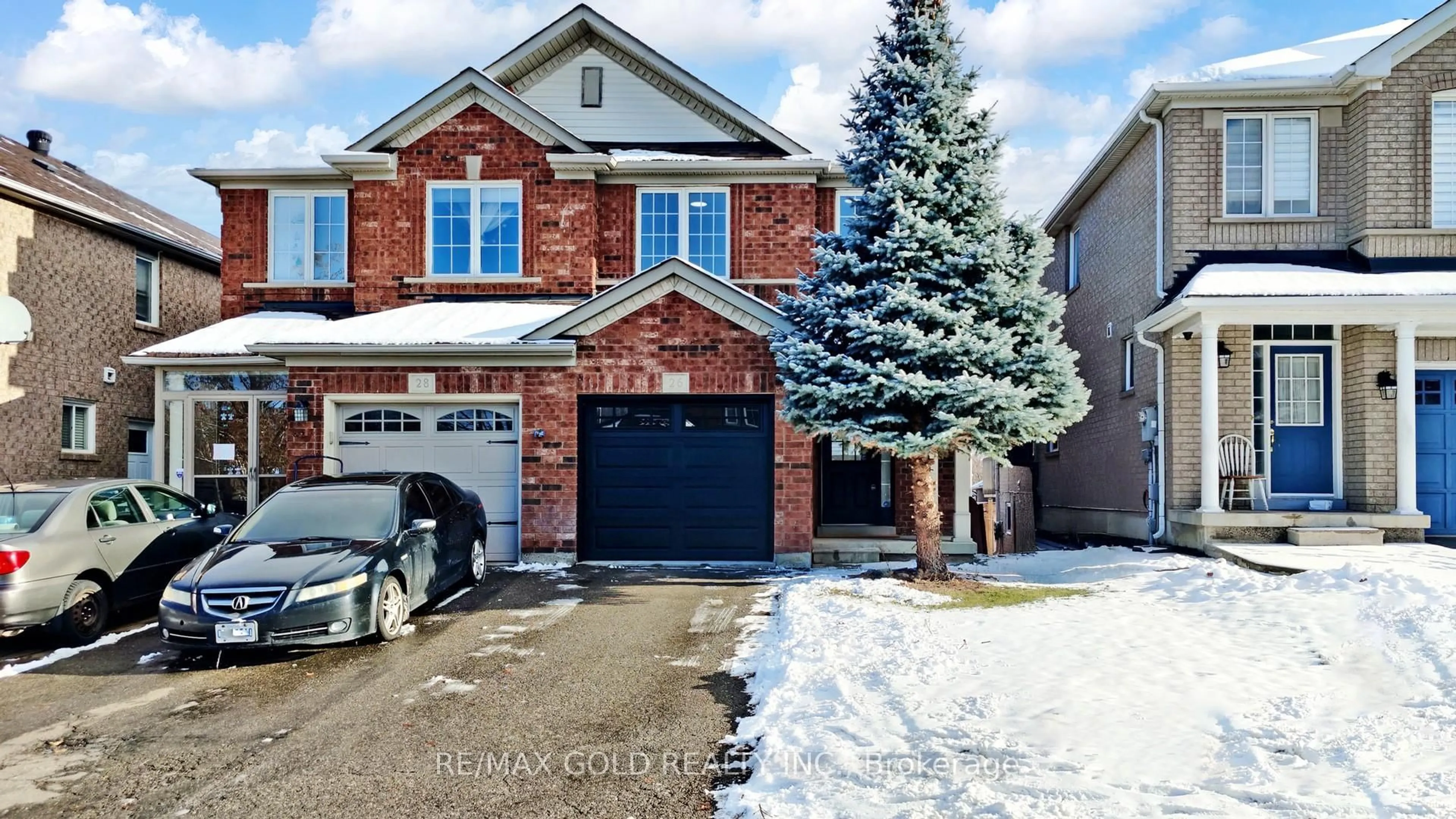Home with brick exterior material, street for 26 Applegrove Crt, Brampton Ontario L6R 2Y8