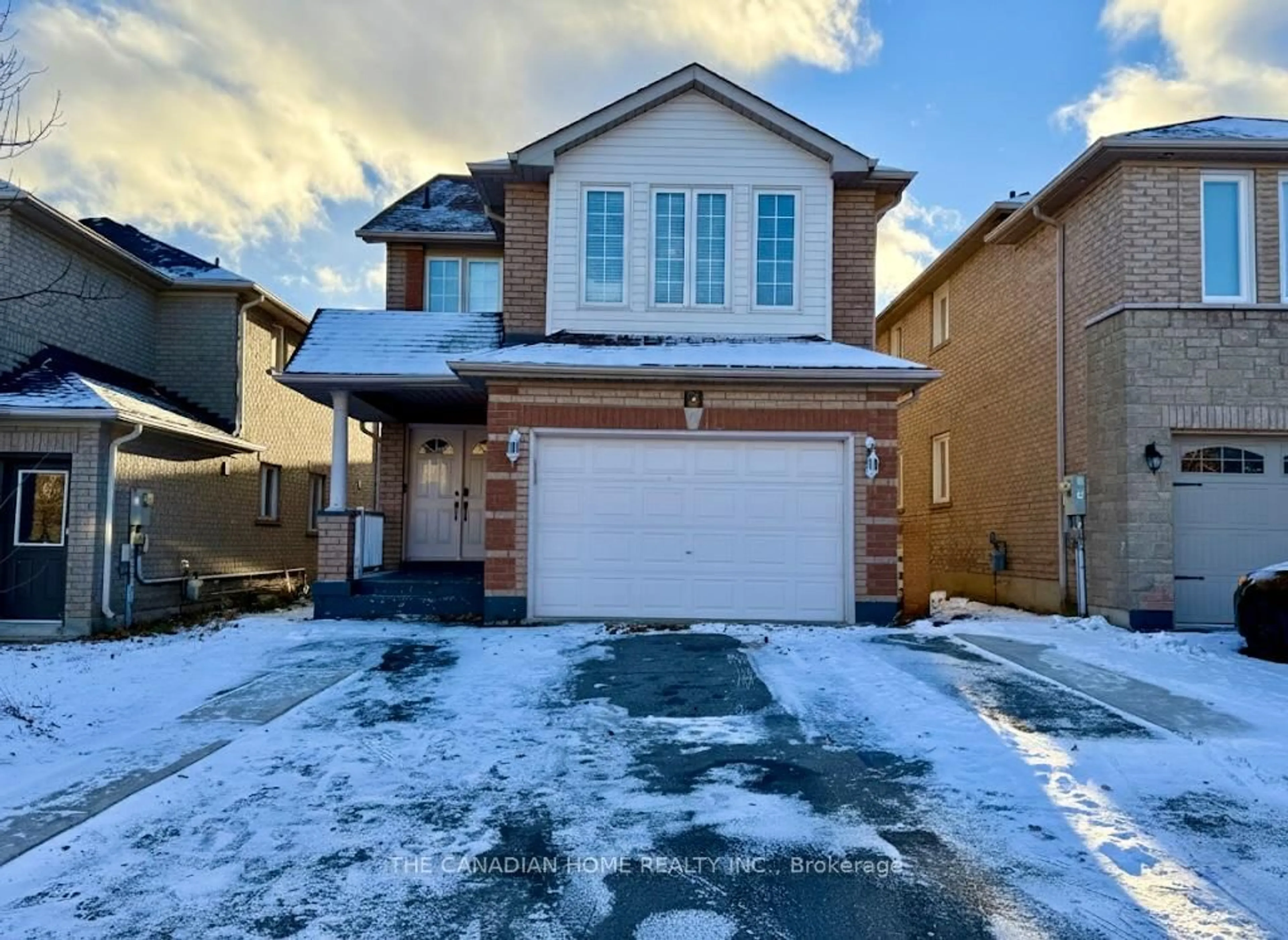 Home with brick exterior material, street for 4 Hefferon Crt, Brampton Ontario L6Y 5J3