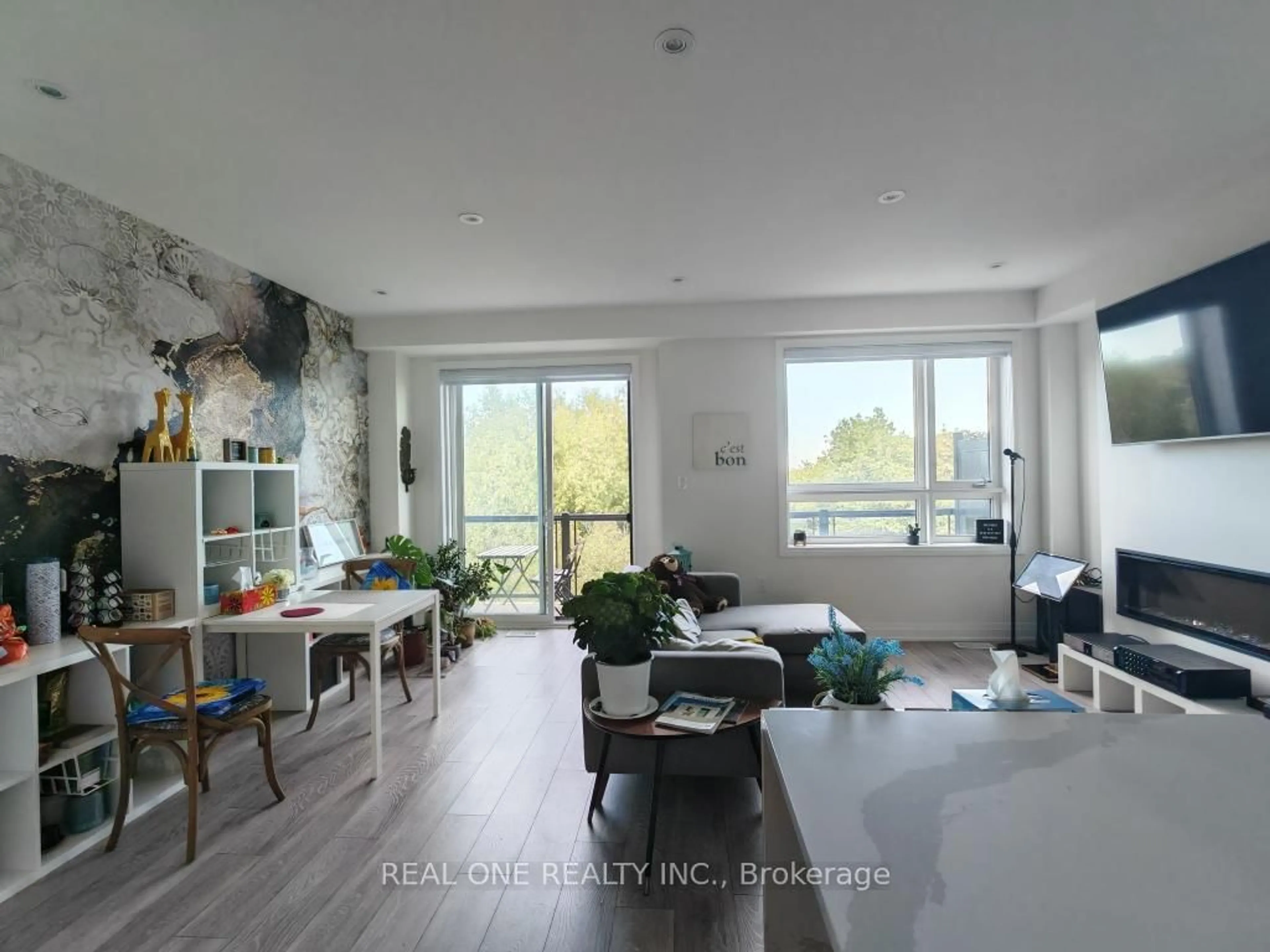 A pic of a room for 19 Woodstream Dr, Toronto Ontario M9W 0G1