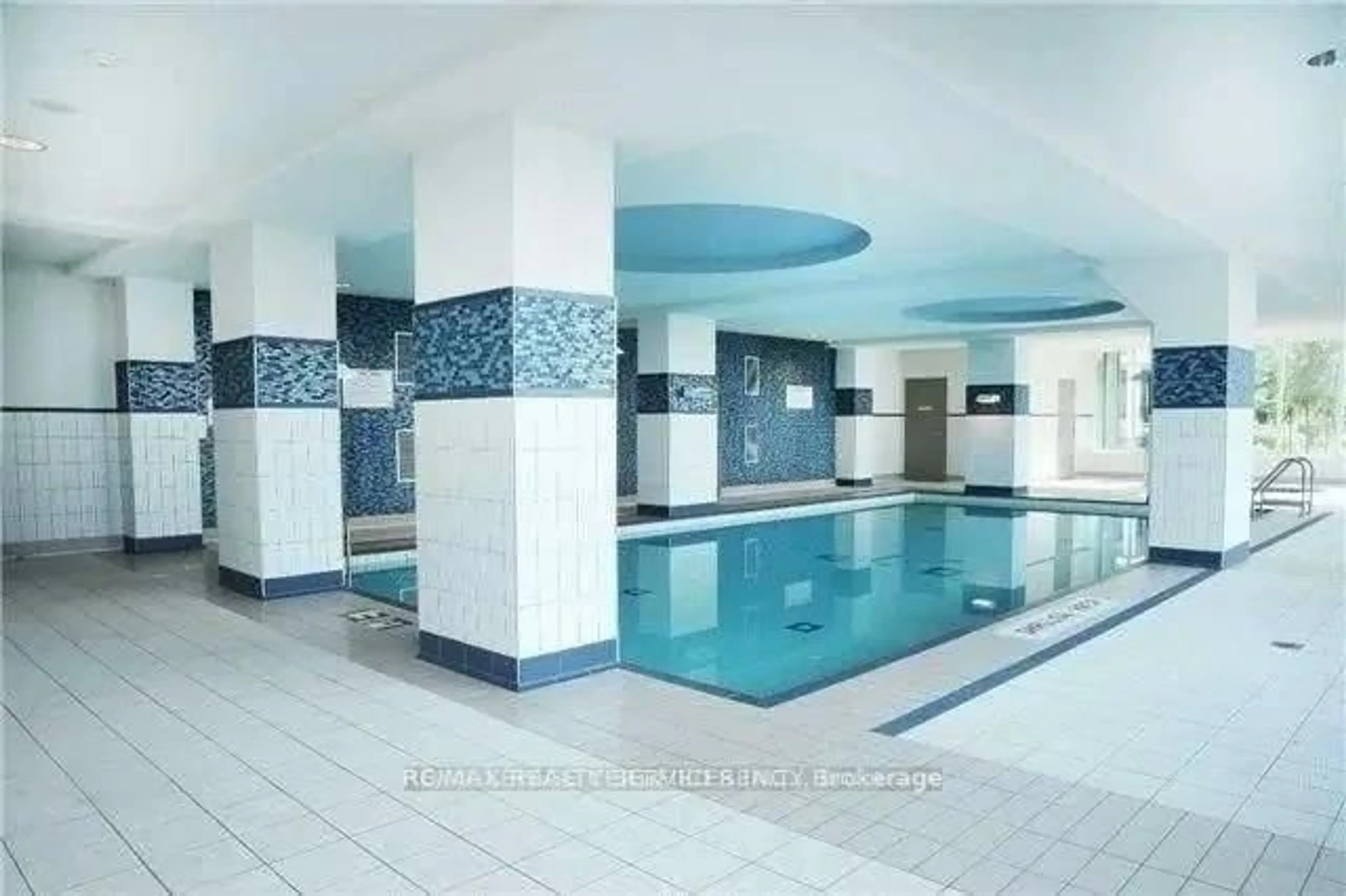 Pool for 4099 Brickstone Mews #1801, Mississauga Ontario L5B 0G2