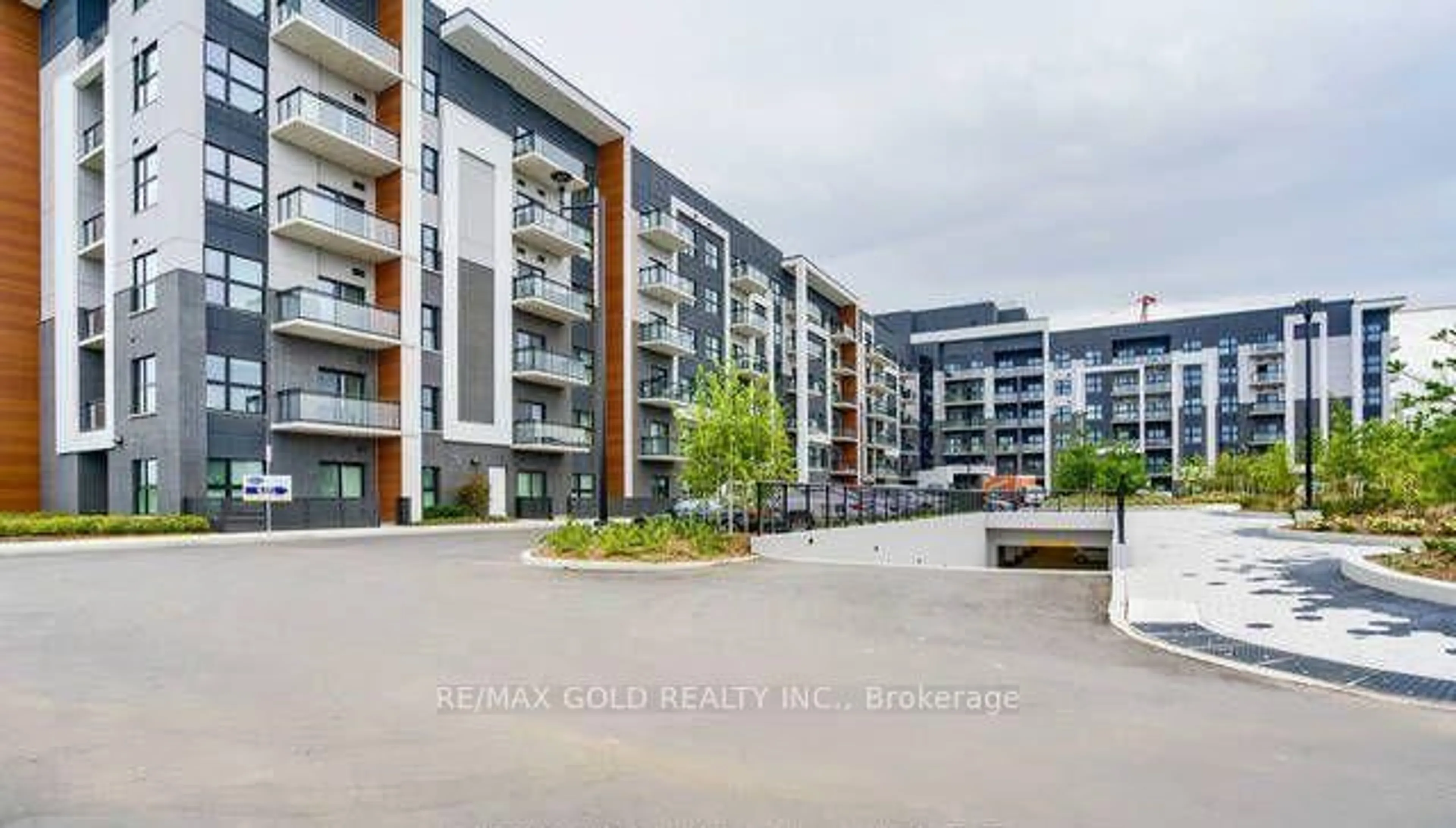 Patio, unknown for 128 Grovewood Common #608, Oakville Ontario L6H 0X3