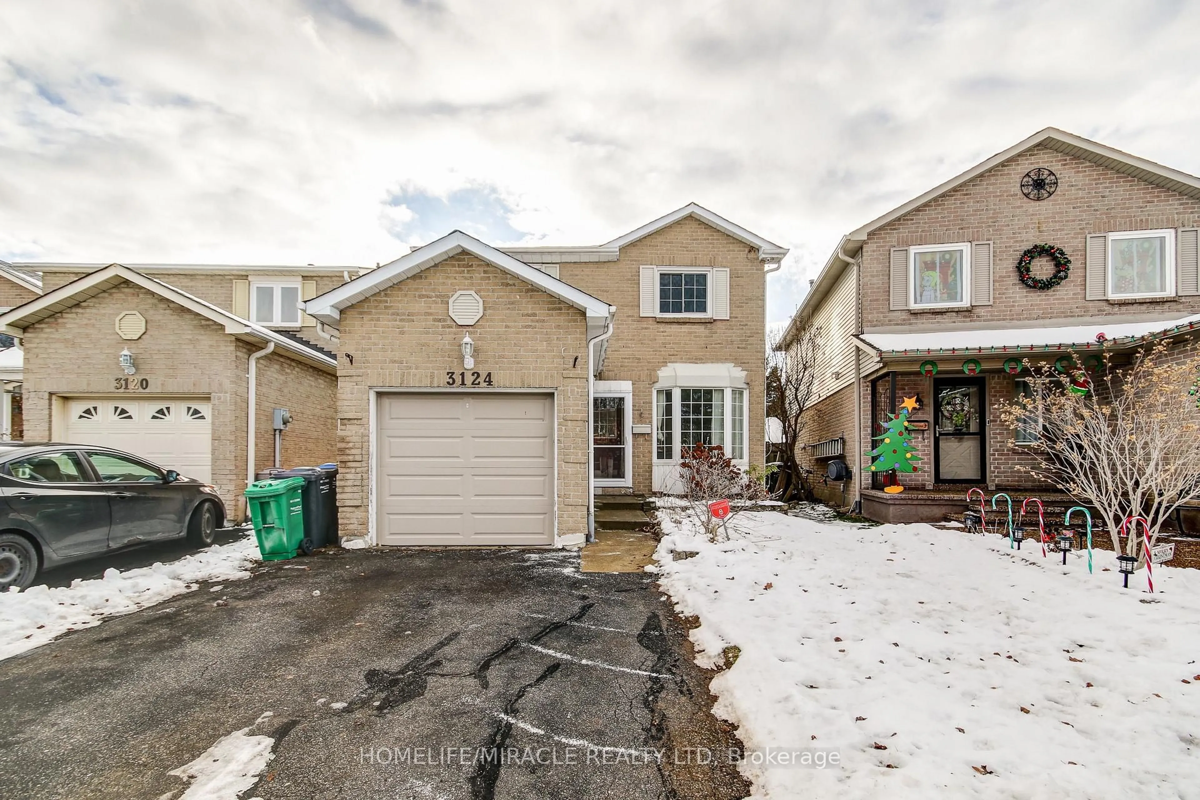 Unknown for 3124 Patrick Cres, Mississauga Ontario L5N 3G5