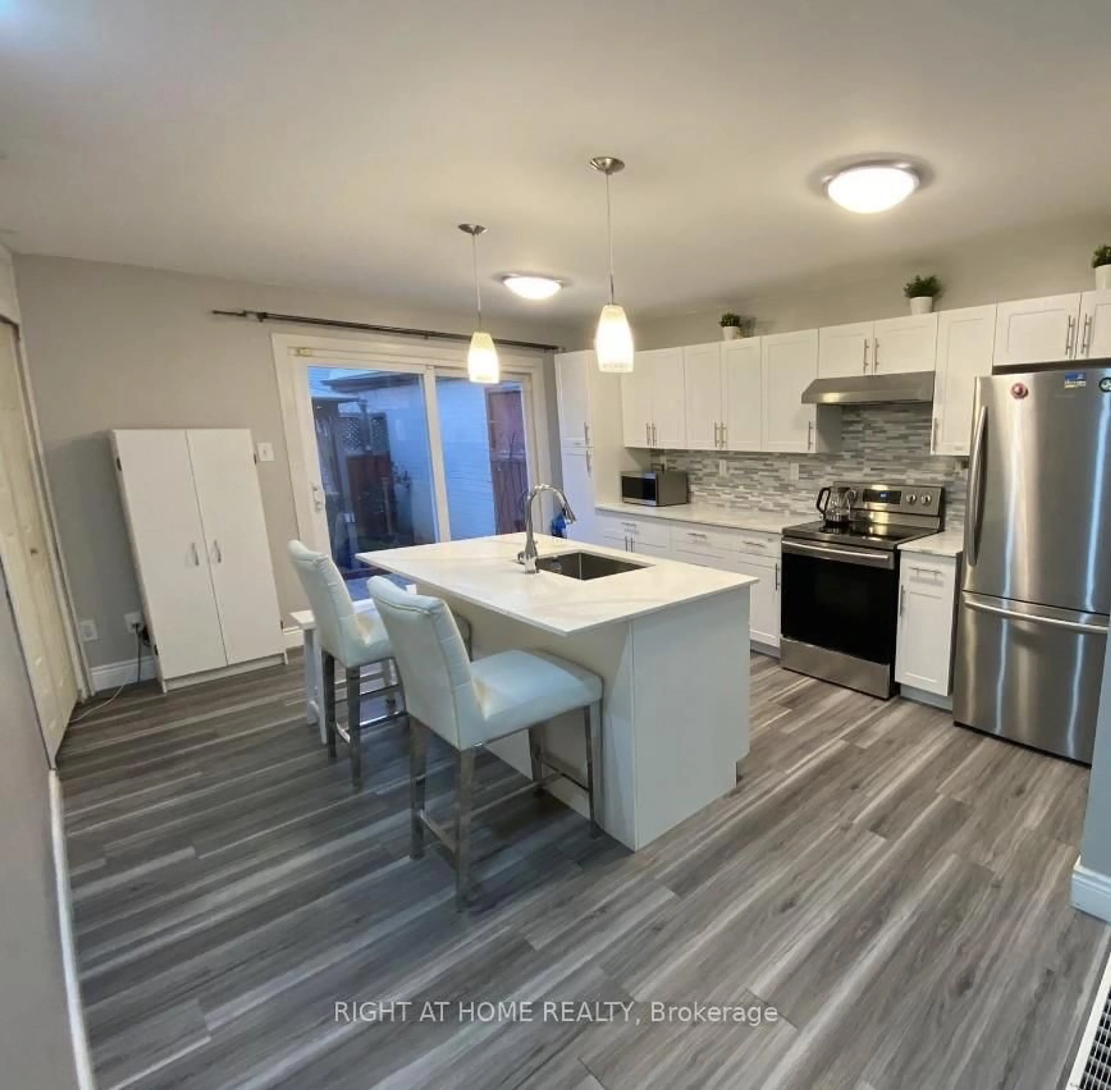 Open concept kitchen, unknown for 12 Homeland Crt, Brampton Ontario L6S 1R8