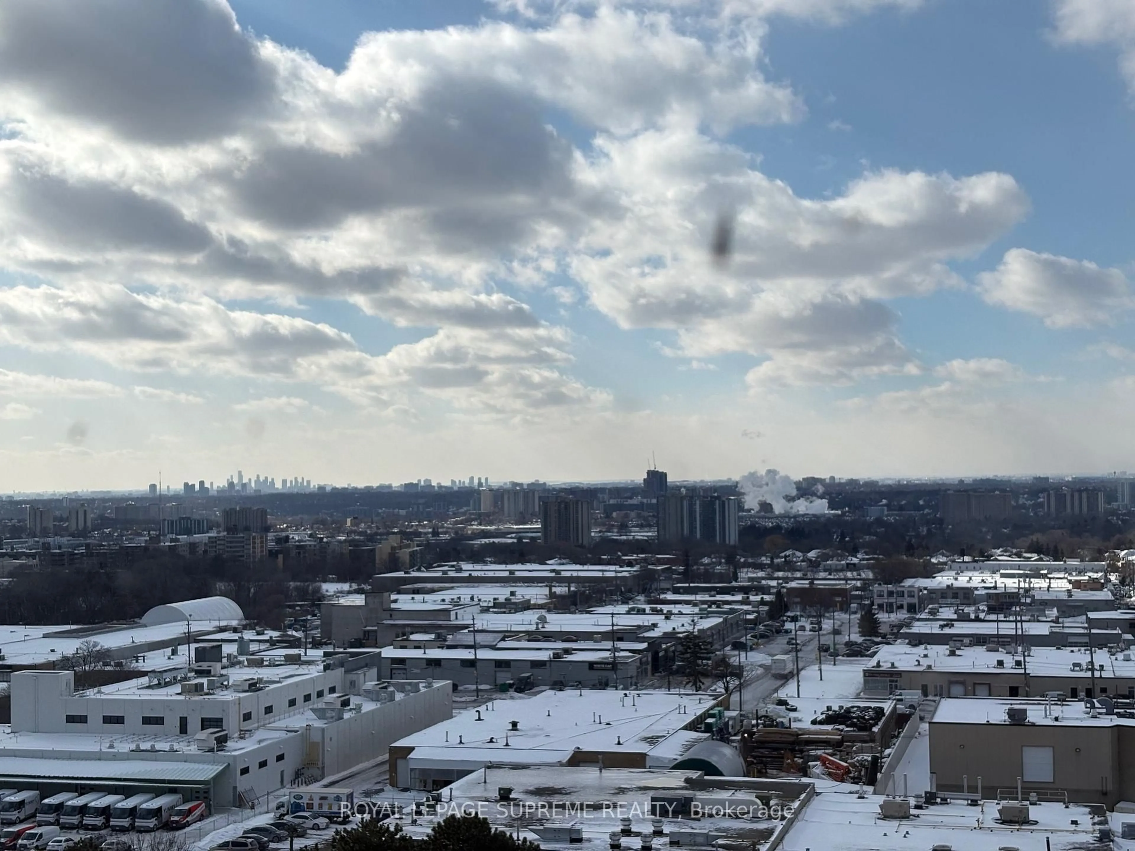 Unknown for 100 Lotherton Ptwy #1215, Toronto Ontario M6B 2G8