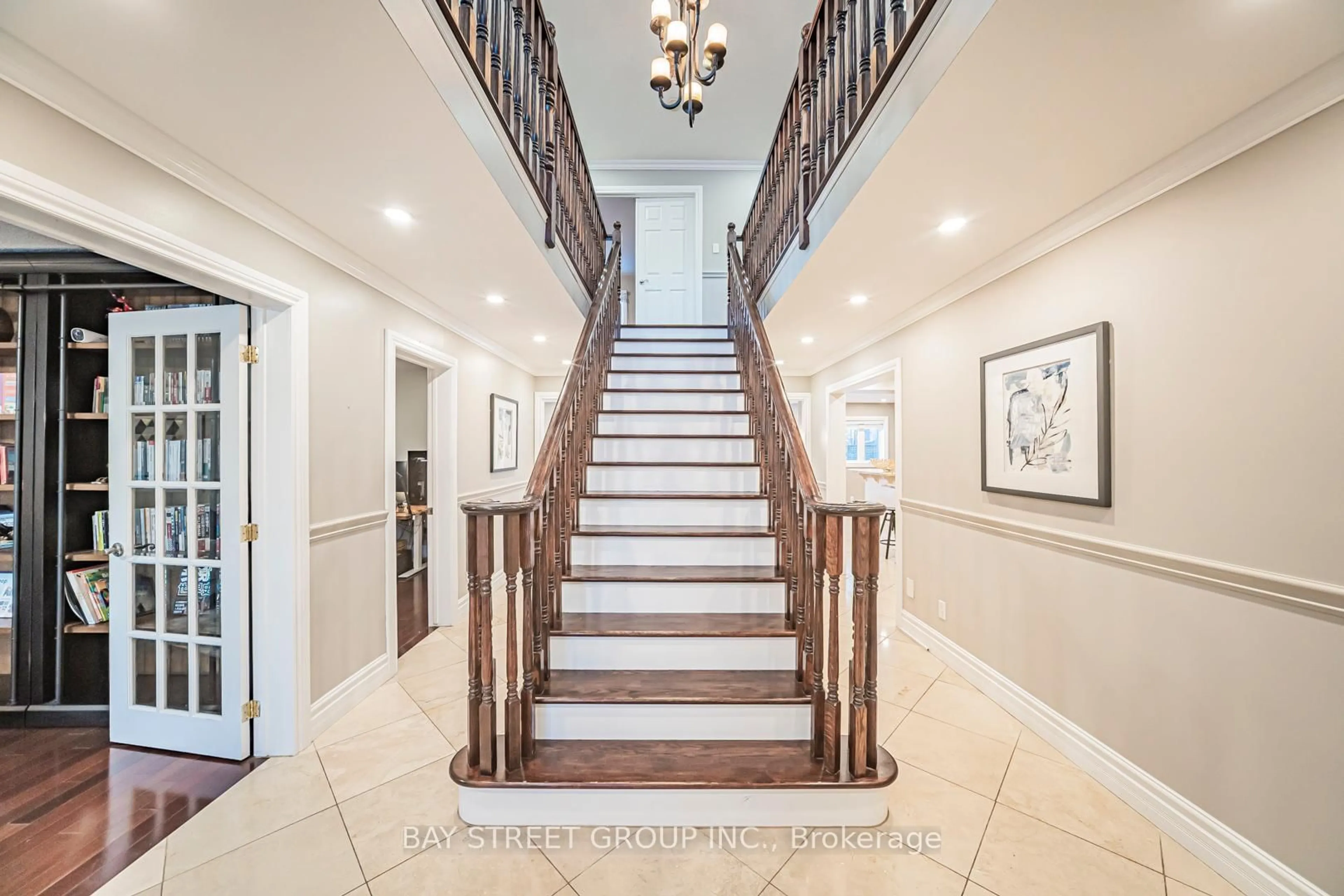 Unknown for 2167 Castlefield Cres, Oakville Ontario L6H 5B9