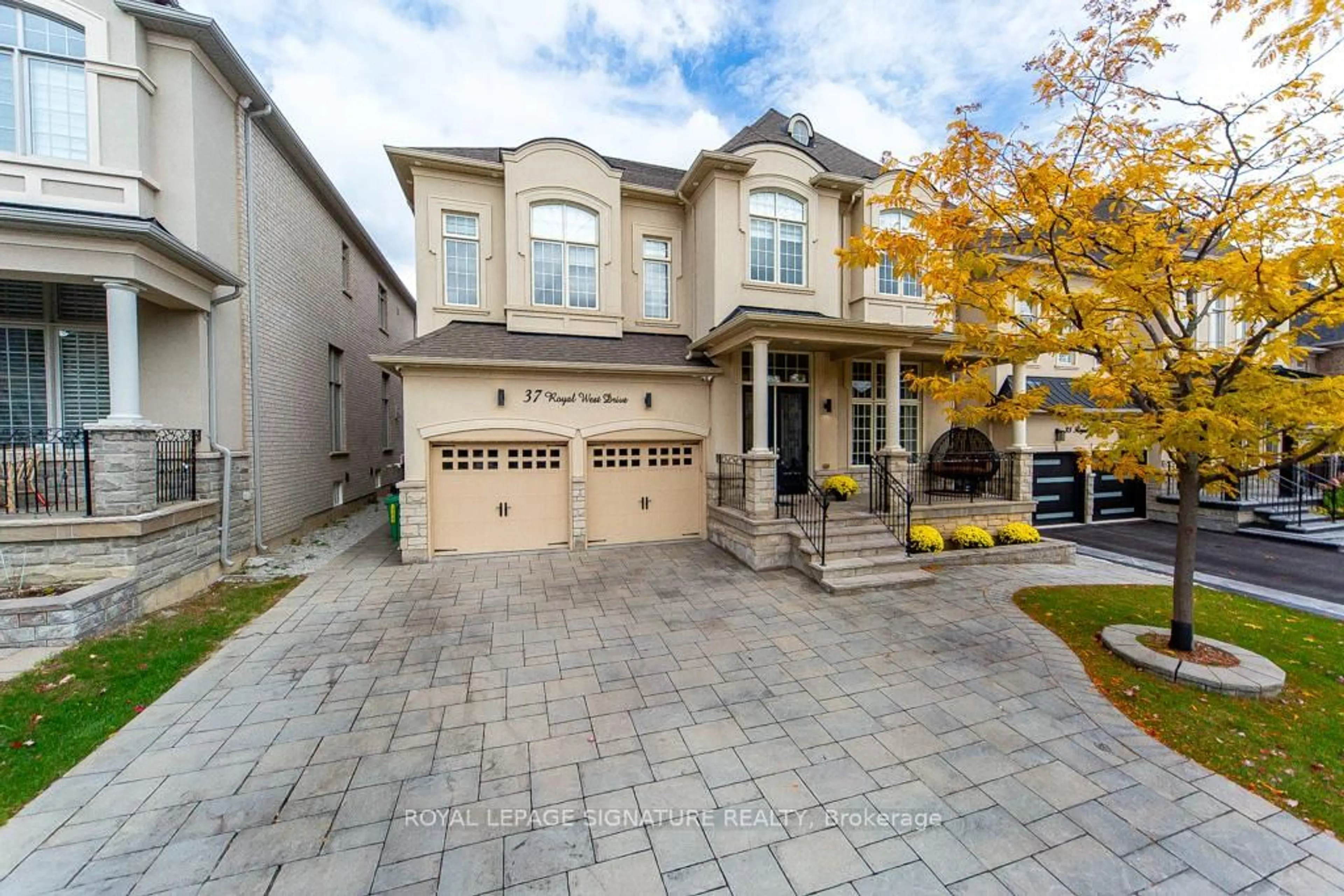 Home with brick exterior material, street for 37 Royal West Dr, Brampton Ontario L6X 0Z8