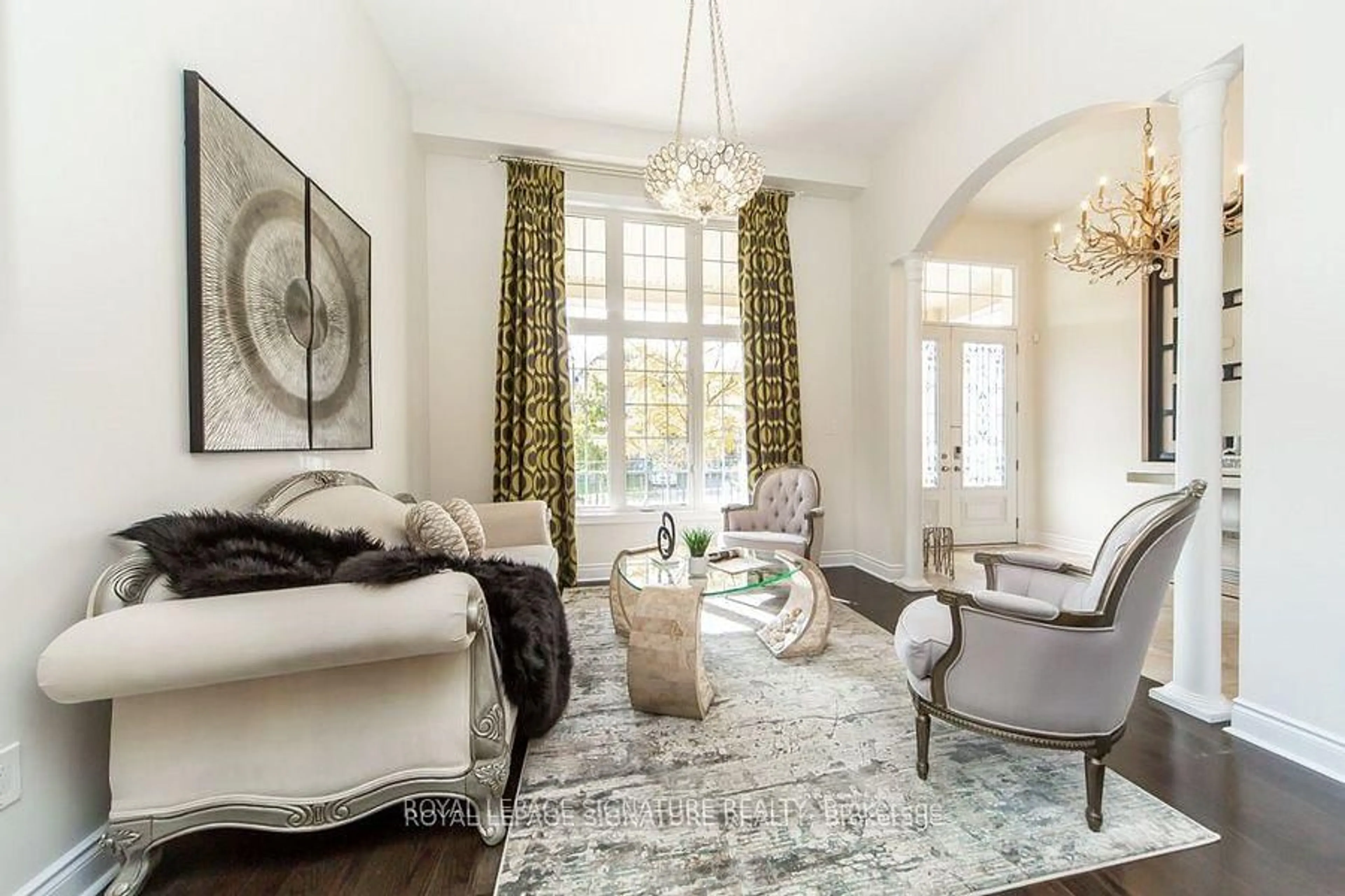 Living room with furniture, unknown for 37 Royal West Dr, Brampton Ontario L6X 0Z8