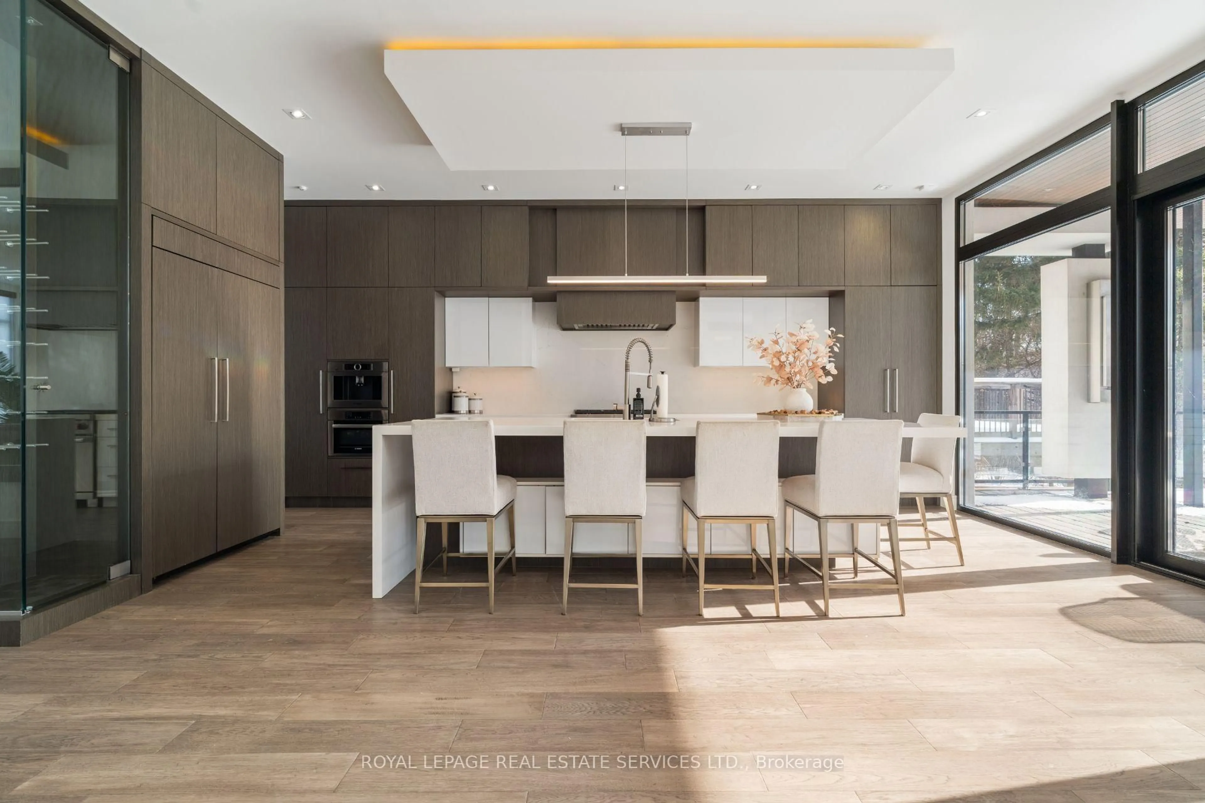 Contemporary kitchen, unknown for 96 Montgomery Rd, Toronto Ontario M9A 3N5