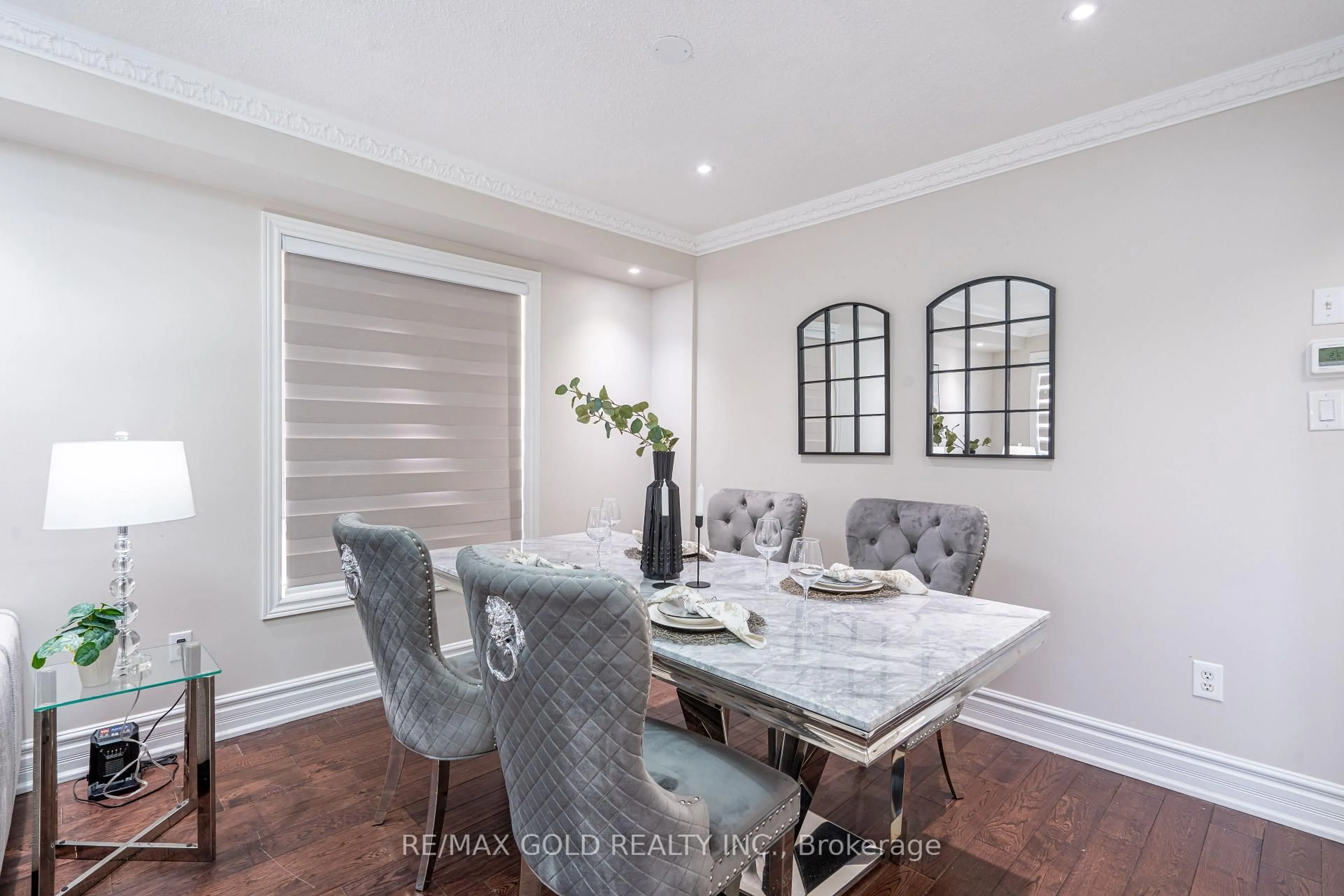 Dining room, unknown for 10 Leopard Gate, Brampton Ontario L6R 2E5