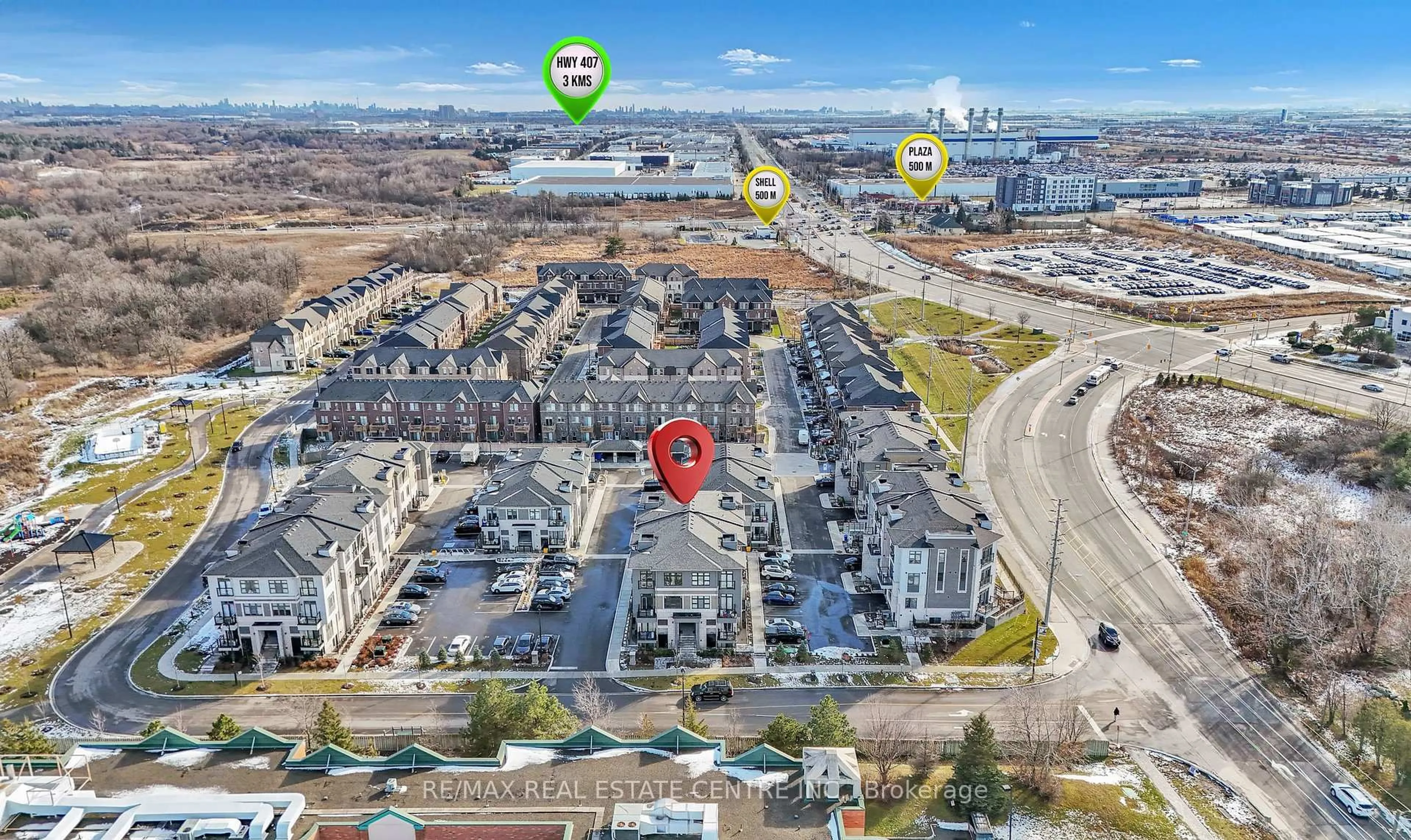 A pic from outside/outdoor area/front of a property/back of a property/a pic from drone, unknown for 10 Halliford Pl #G32 (312), Brampton Ontario L6P 0N5