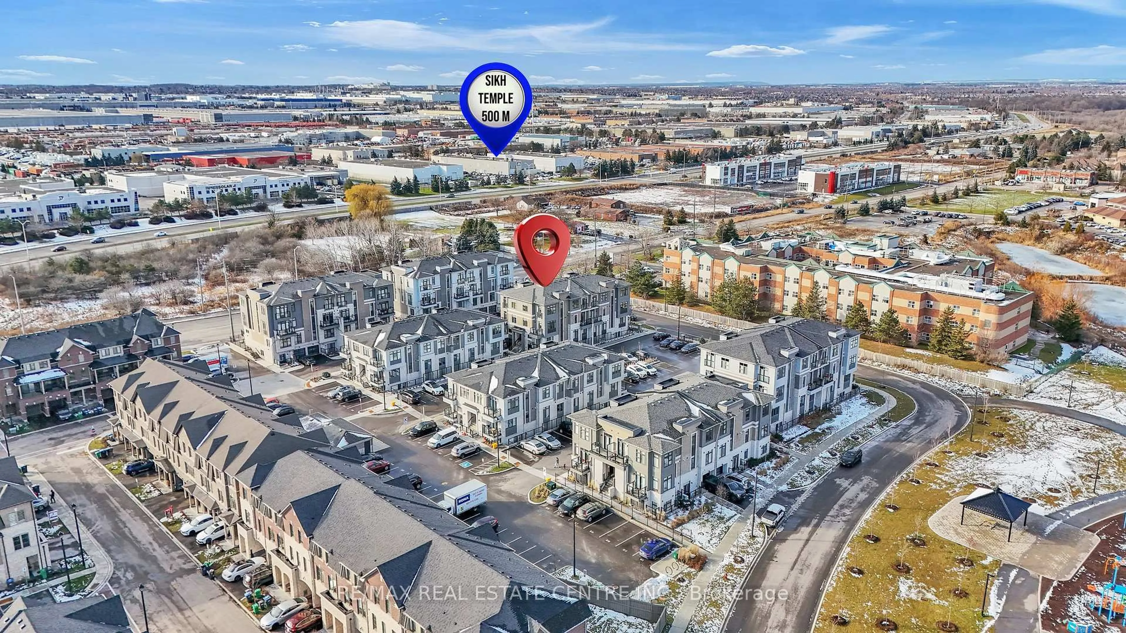 A pic from outside/outdoor area/front of a property/back of a property/a pic from drone, city buildings view from balcony for 10 Halliford Pl #G32 (312), Brampton Ontario L6P 0N5