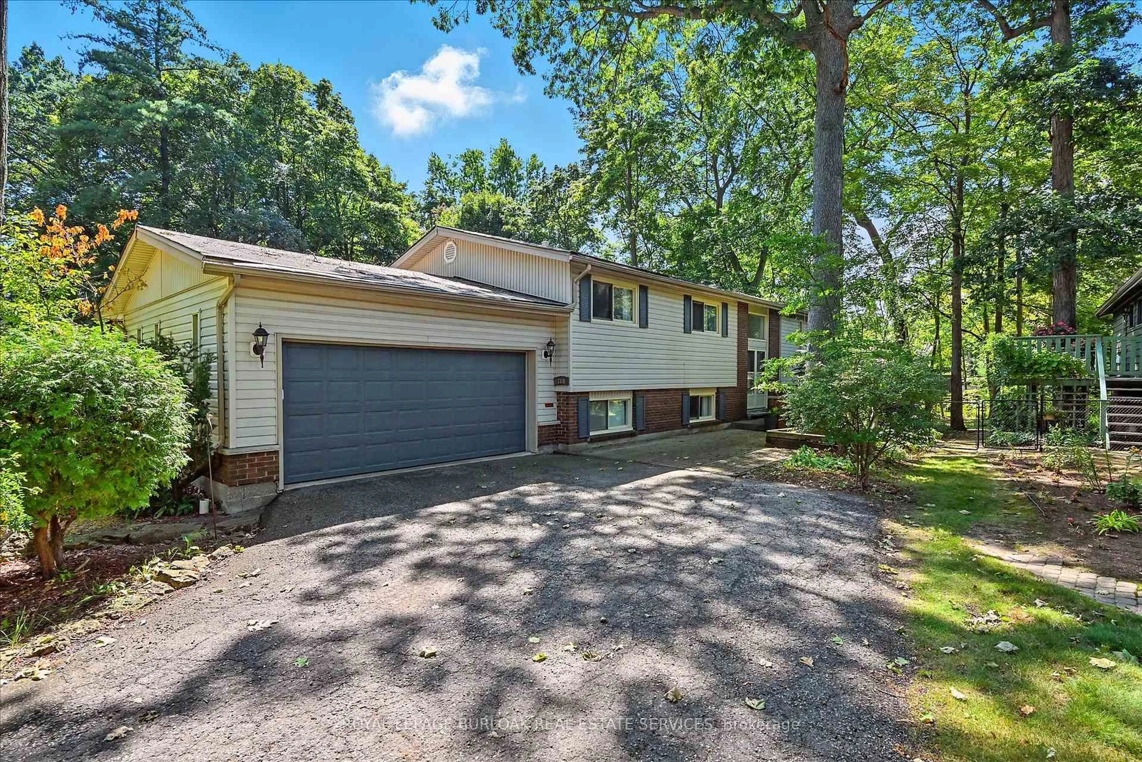 Unknown for 768 King Rd, Burlington Ontario L7T 3K6