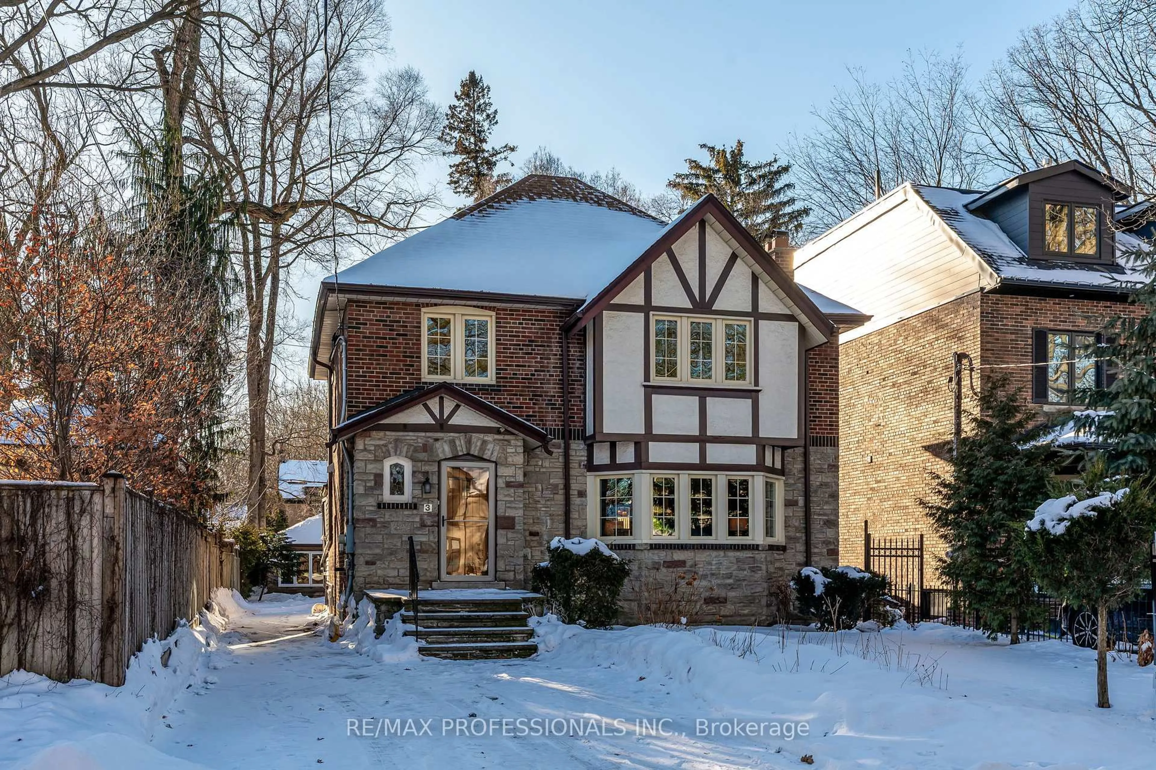 Home with brick exterior material, street for 3 Lynngrove Ave, Toronto Ontario M8X 1M3
