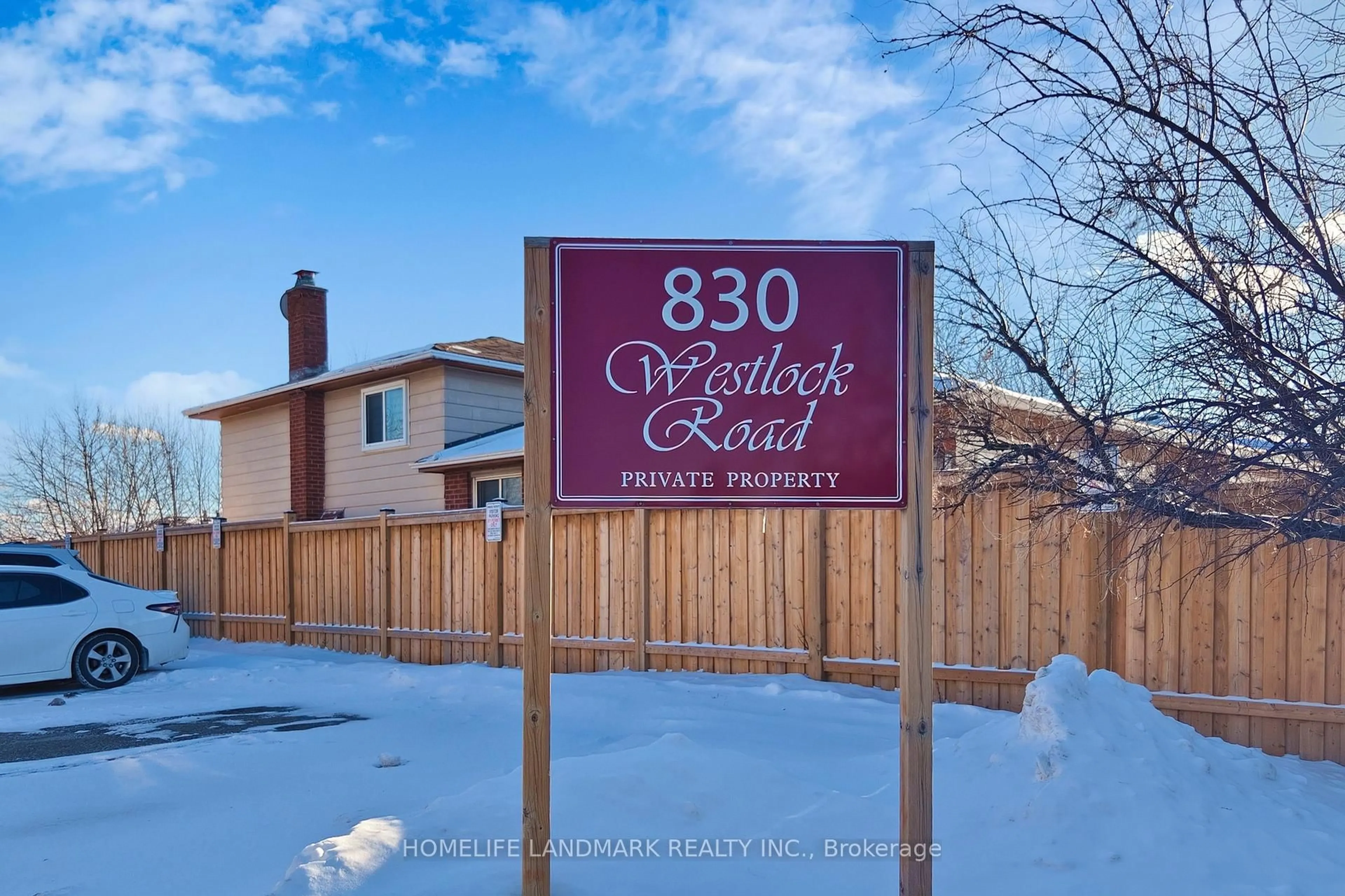 Patio, street for 830 Westlock Rd #14A, Mississauga Ontario L5C 1K6