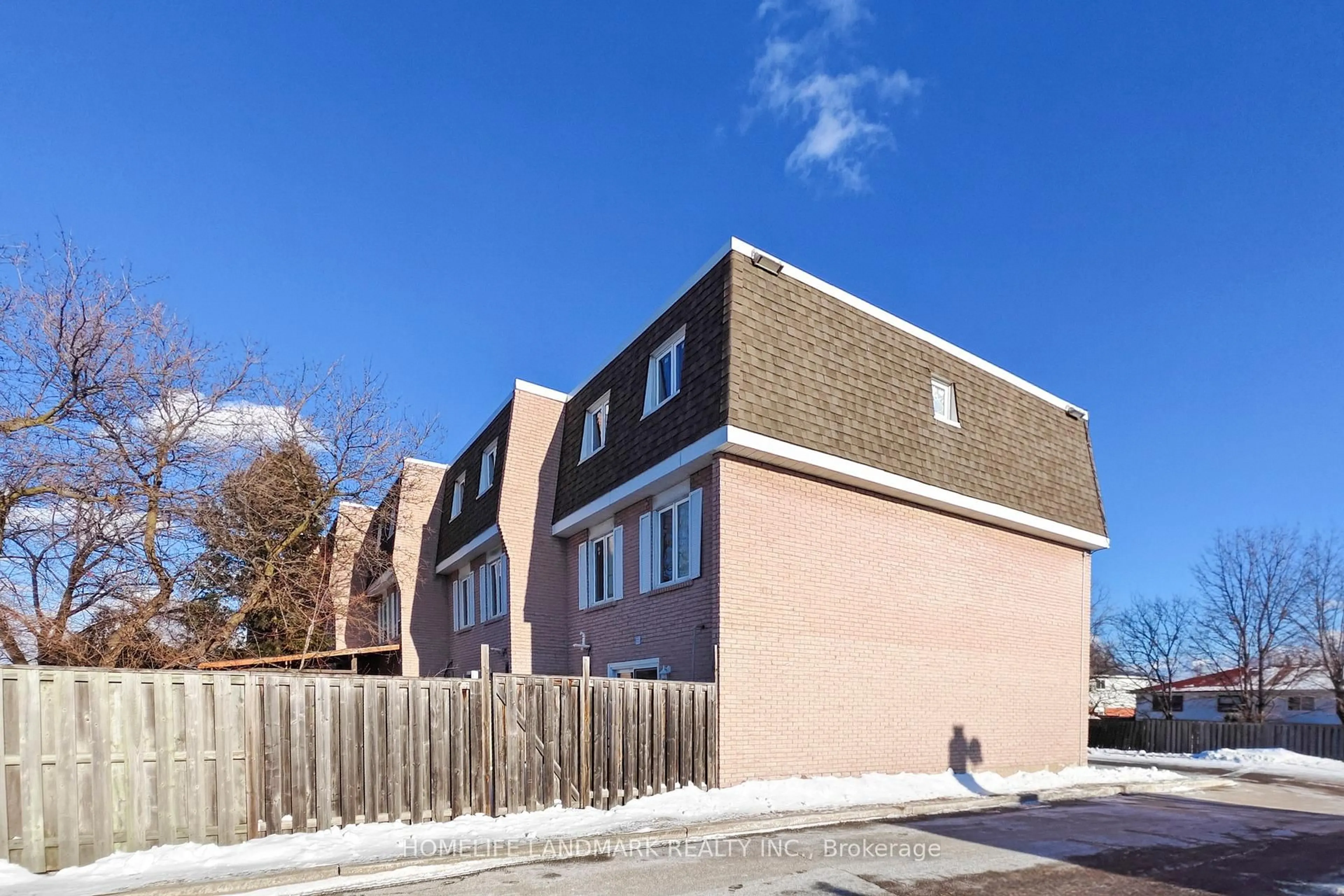 Home with brick exterior material, street for 830 Westlock Rd #14A, Mississauga Ontario L5C 1K6