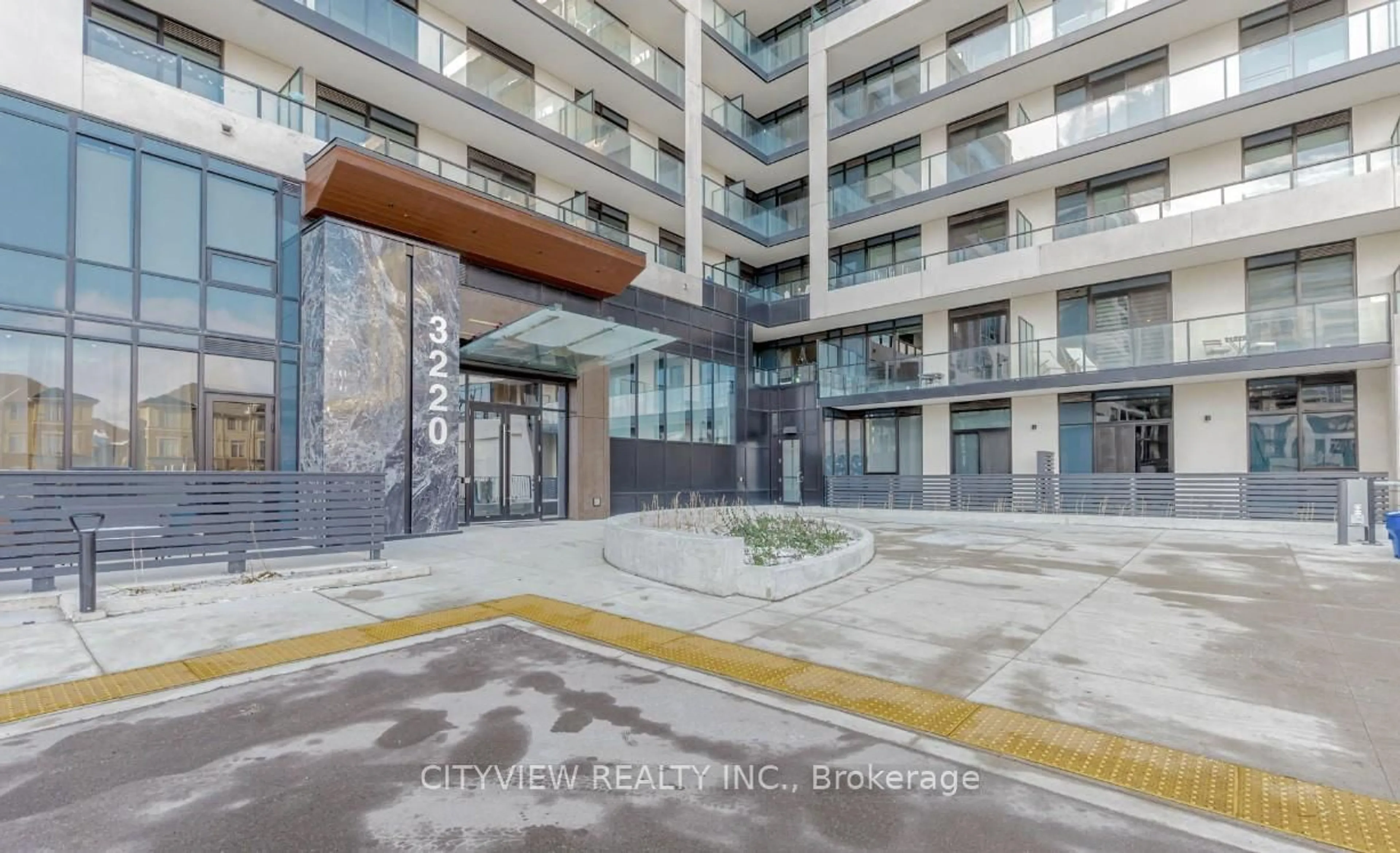 Indoor foyer for 3220 William Coltson Ave #801, Oakville Ontario L6H 7C2