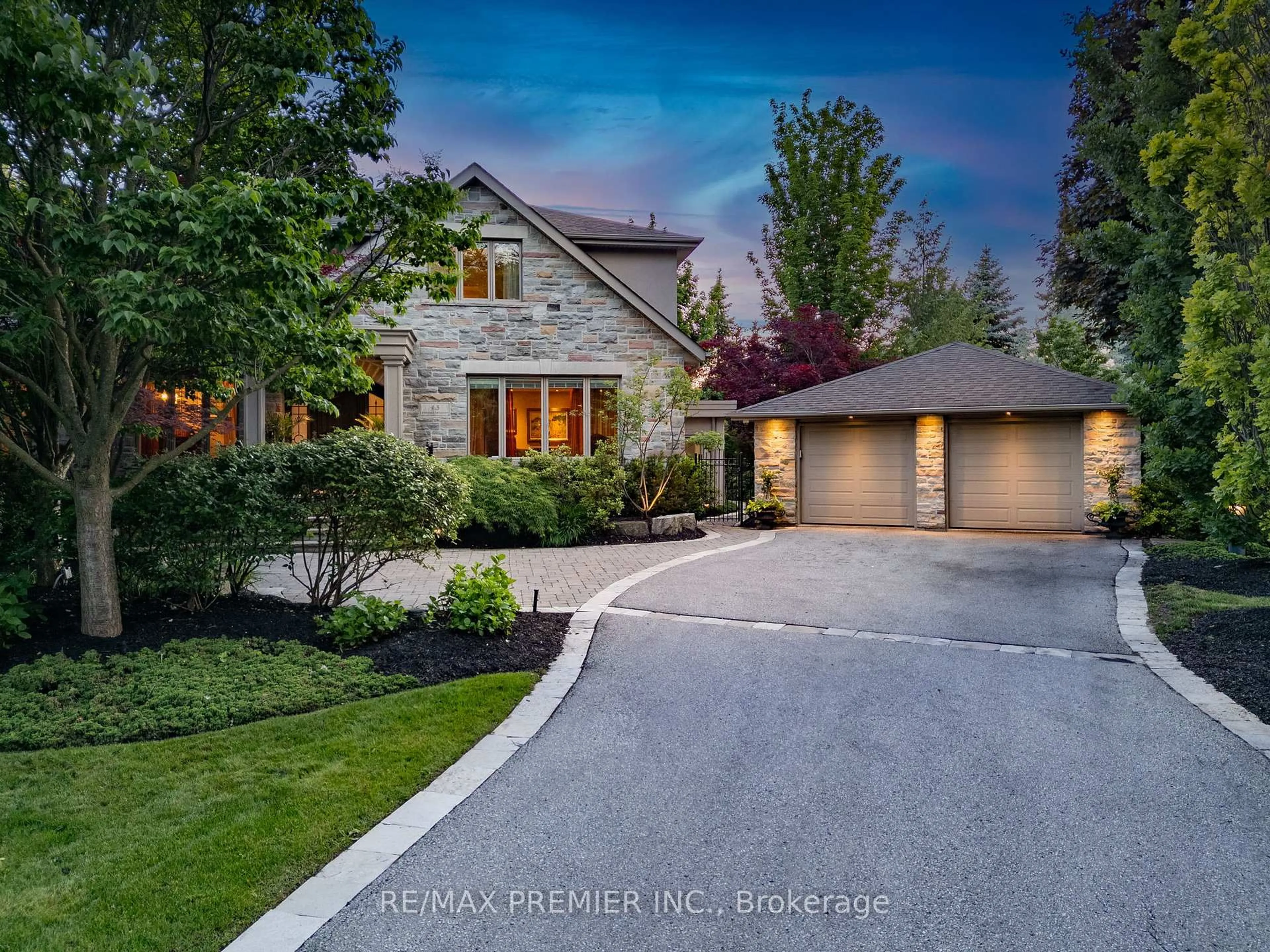 A pic from outside/outdoor area/front of a property/back of a property/a pic from drone, street for 43 Edenvale Cres, Toronto Ontario M9A 4A5