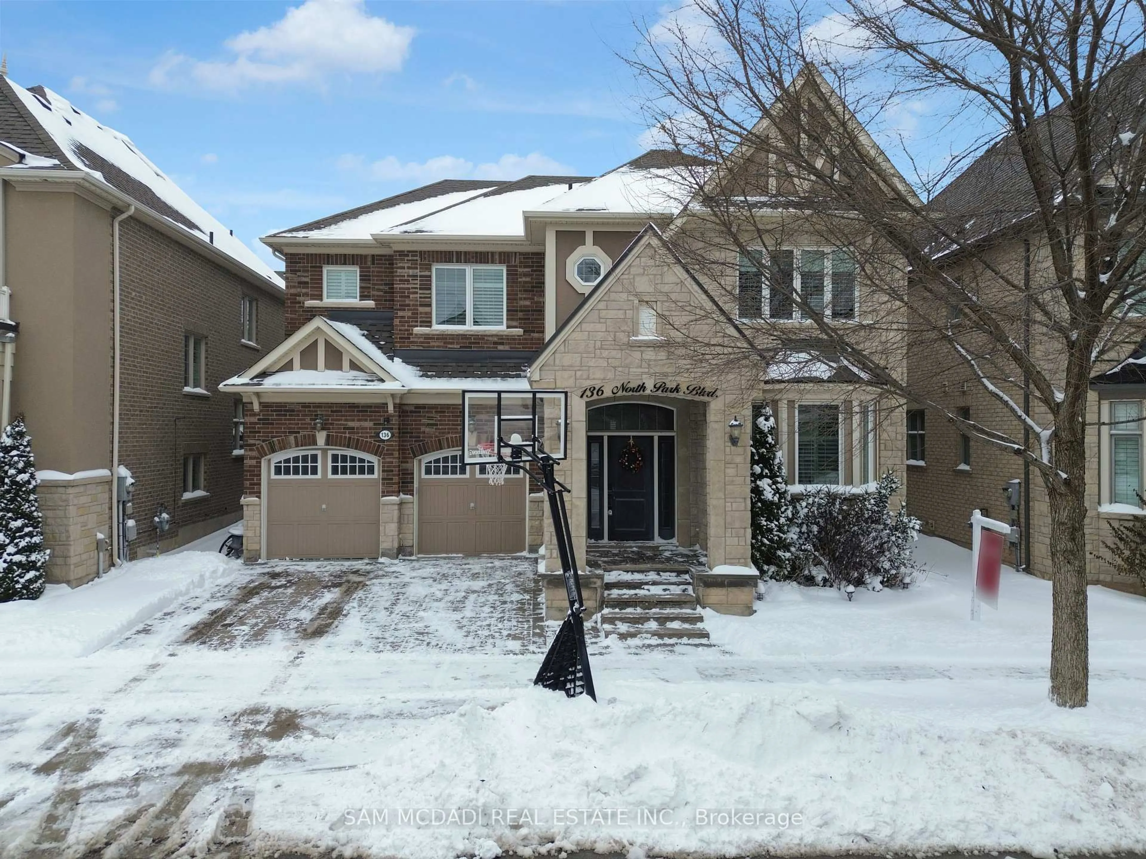 Home with brick exterior material, street for 136 North Park Blvd, Oakville Ontario L6M 0W6