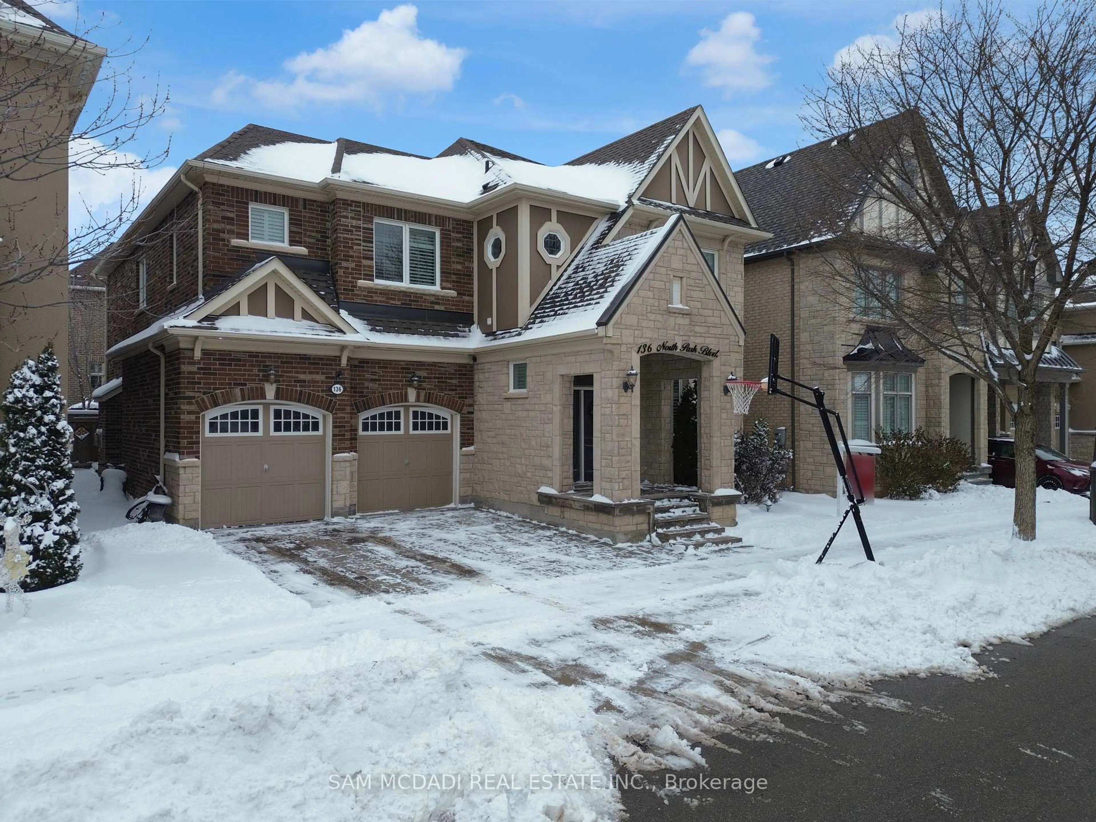 Home with brick exterior material, street for 136 North Park Blvd, Oakville Ontario L6M 0W6