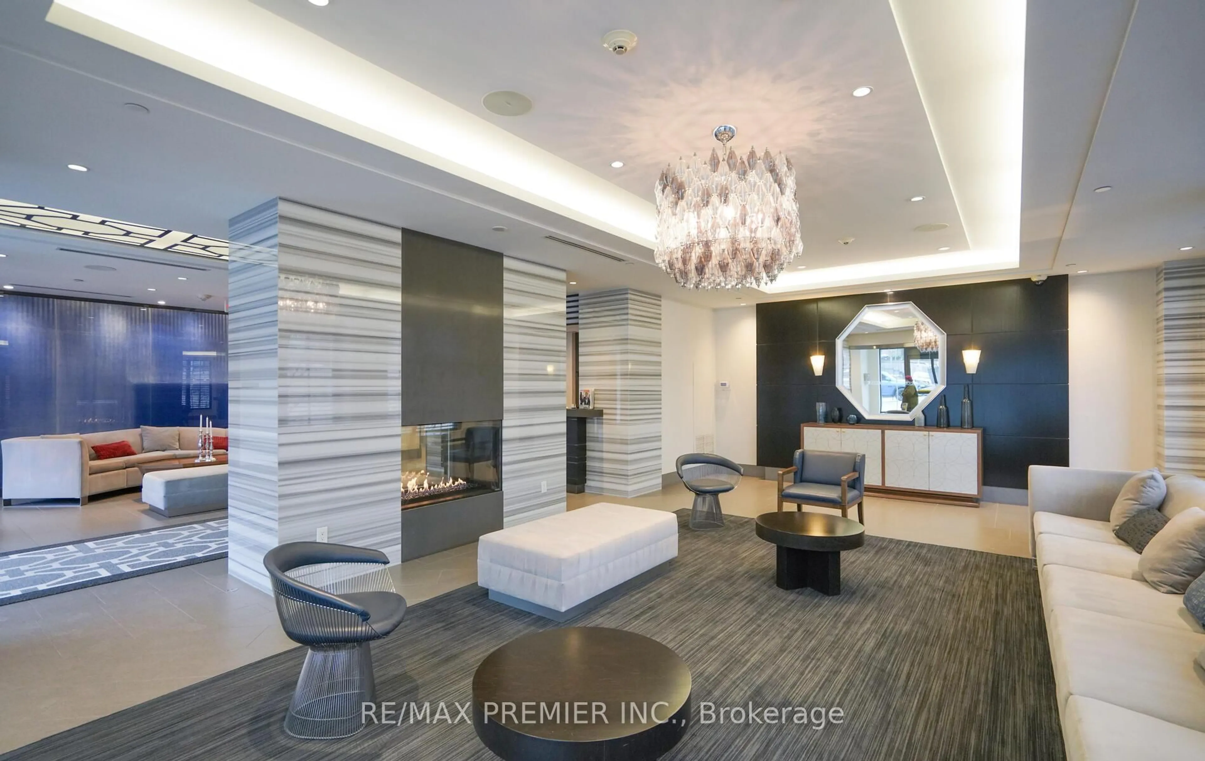 Lobby for 2 Old Mill Dr #303, Toronto Ontario M6S 0A2