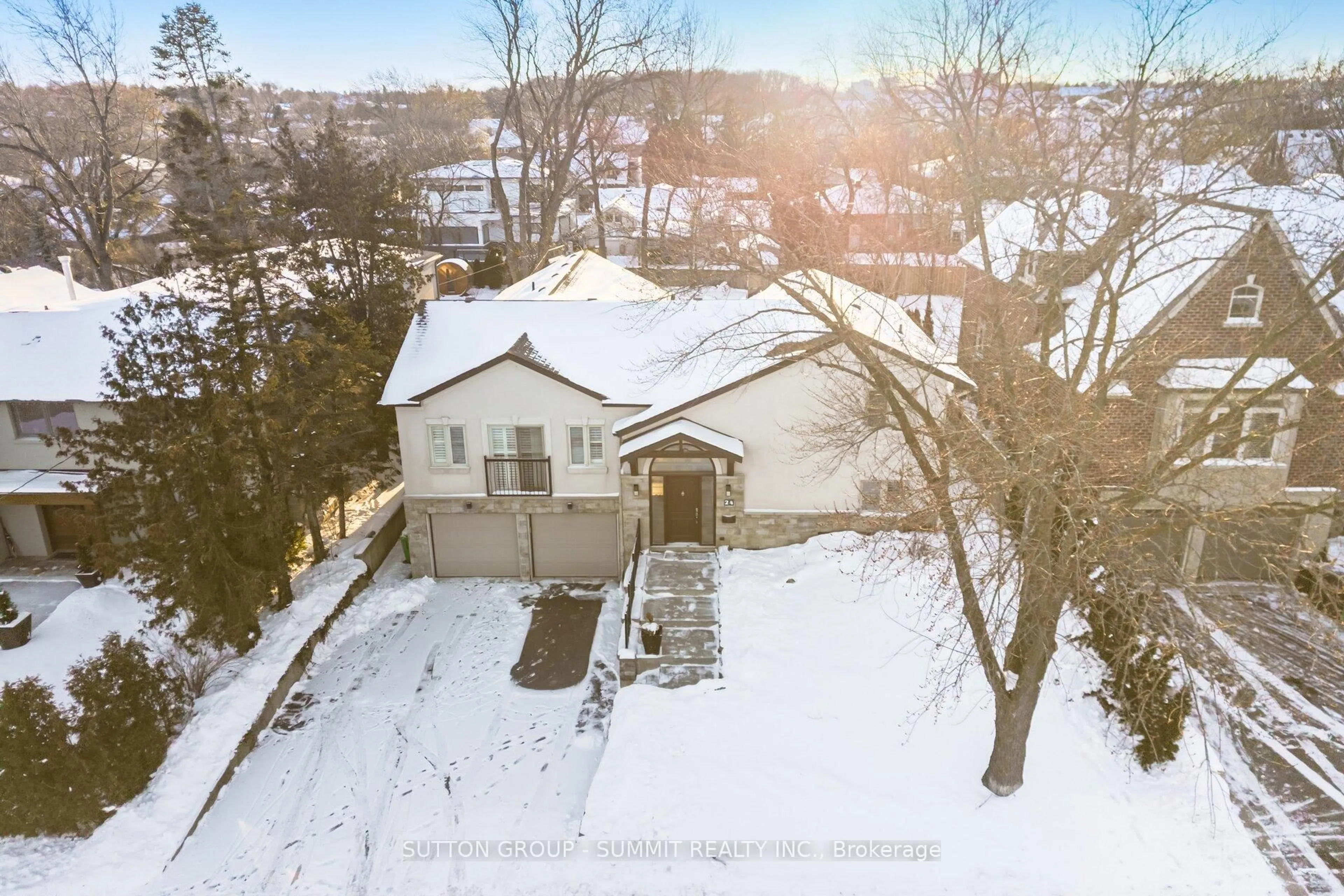 A pic from outside/outdoor area/front of a property/back of a property/a pic from drone, unknown for 24 Joymar Dr, Mississauga Ontario L5M 1E9