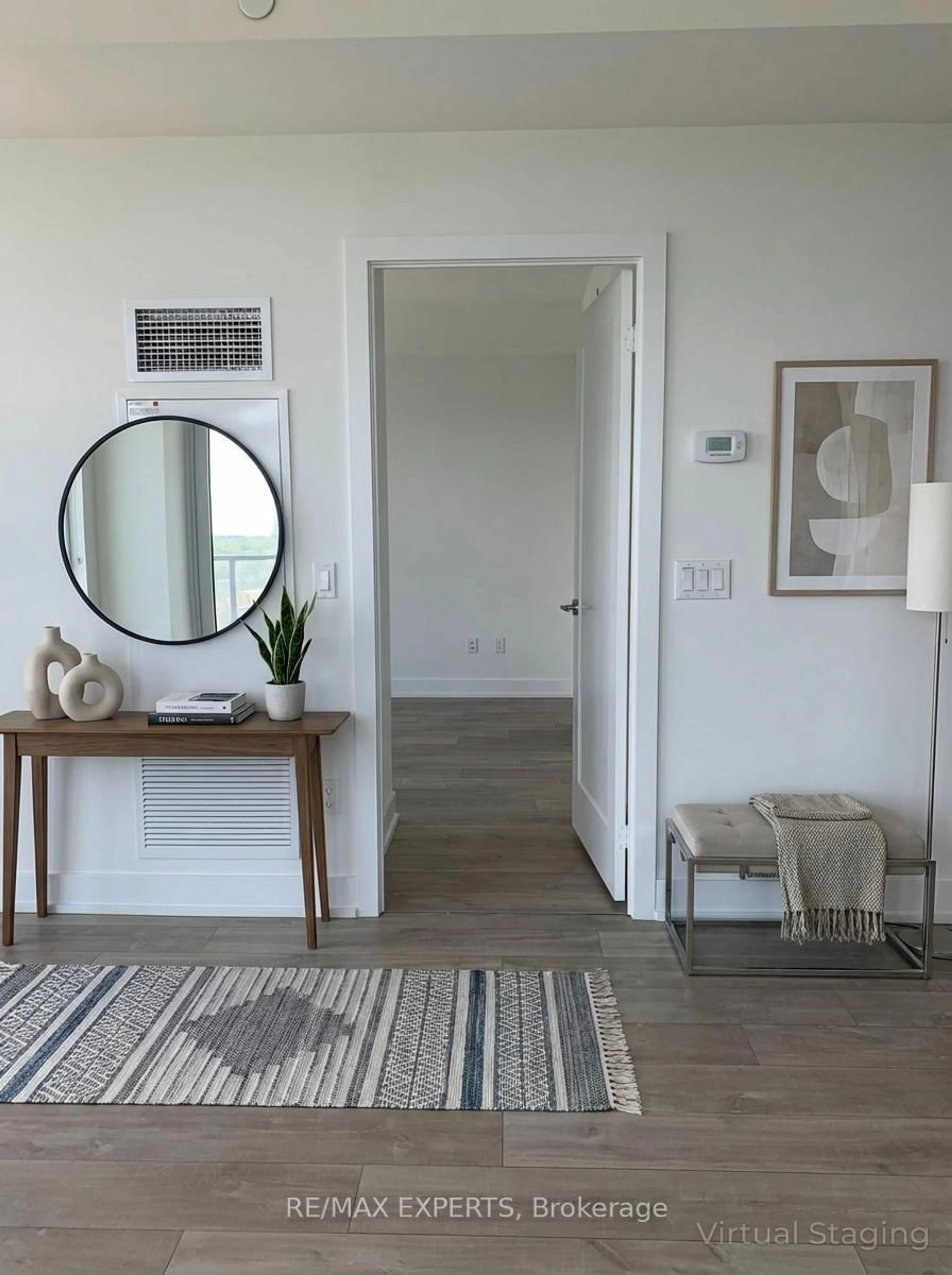 Indoor entryway for 7 Mabelle Ave #3309, Toronto Ontario M9A 0C9