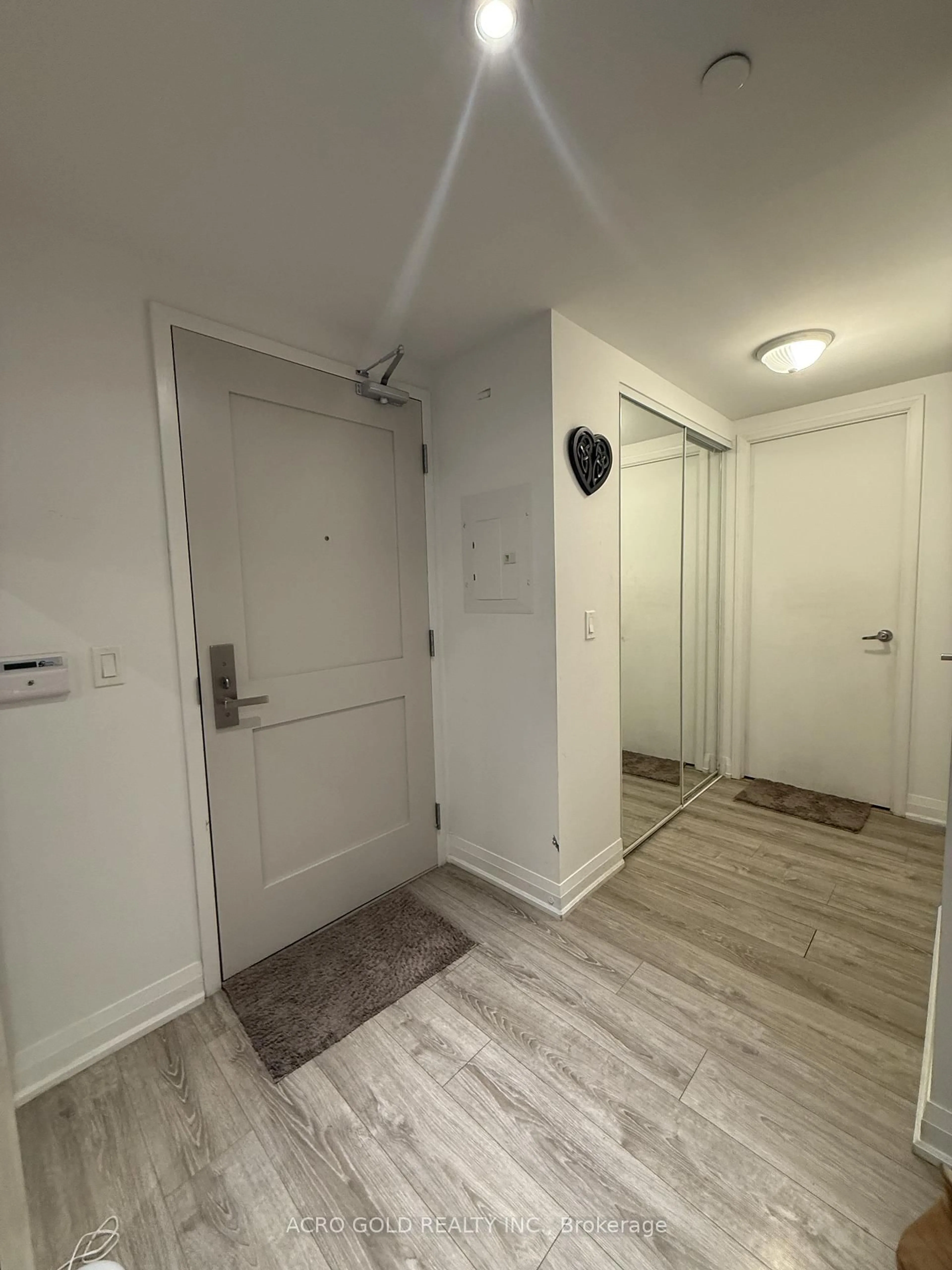 Unknown for 10 Gibbs Rd #712, Toronto Ontario M9B 0E2