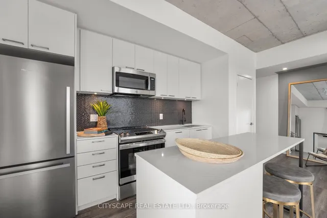 1808 St. Clair Ave #911, Toronto 4