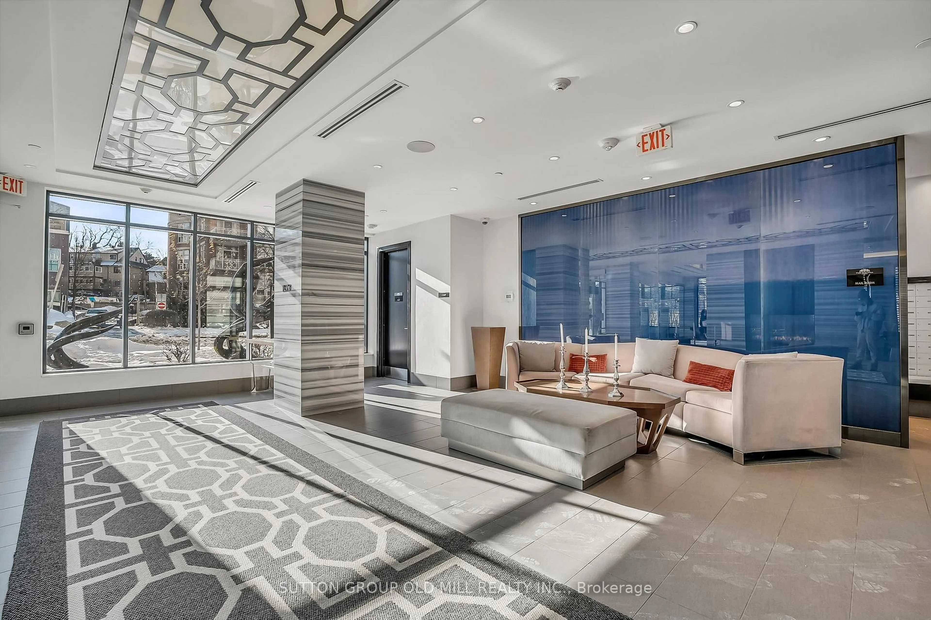 Lobby for 2 Old Mill Dr #402, Toronto Ontario M6S 0A2