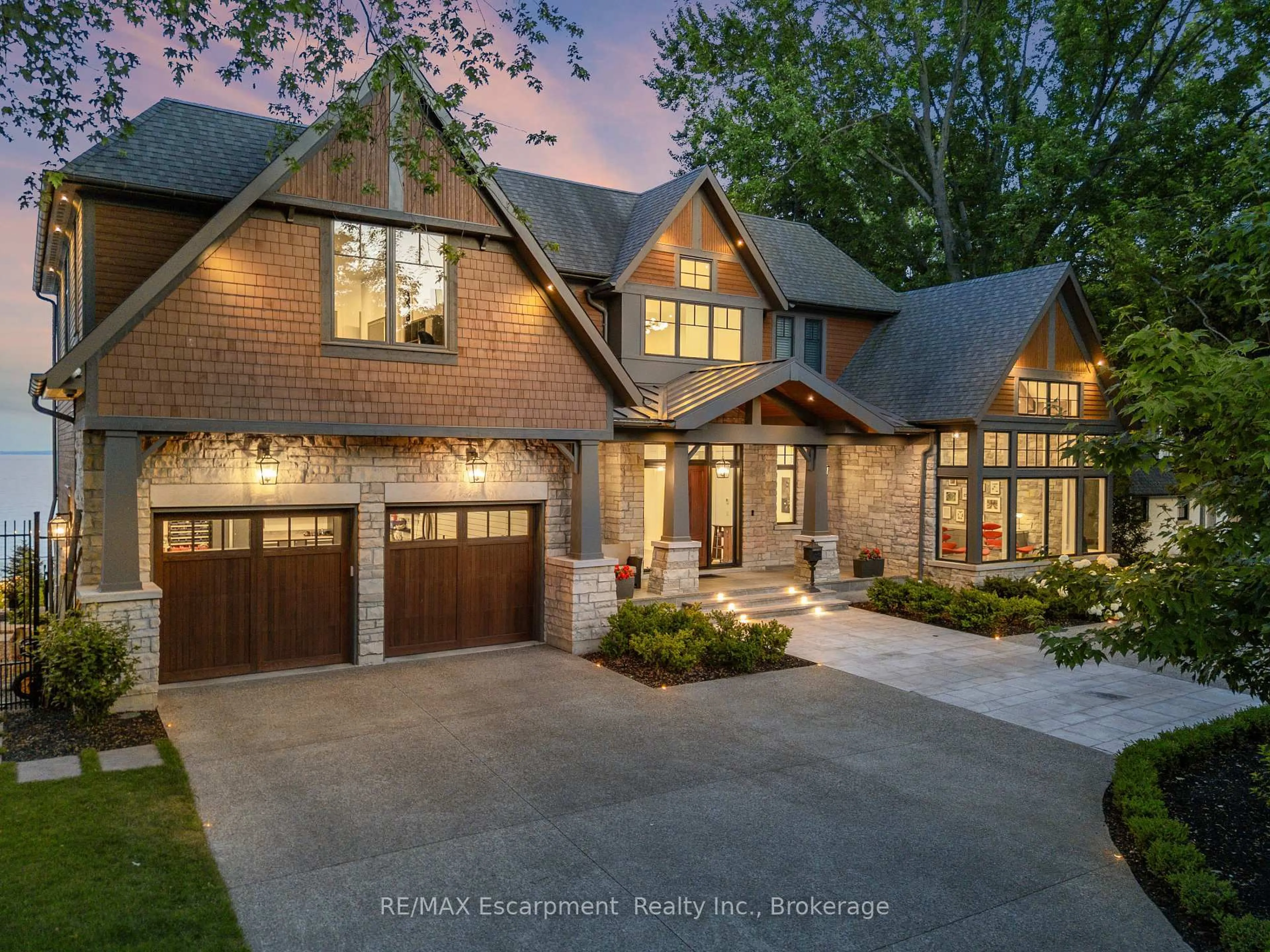 Home with brick exterior material, street for 140 Secord Lane, Burlington Ontario L7L 2H7