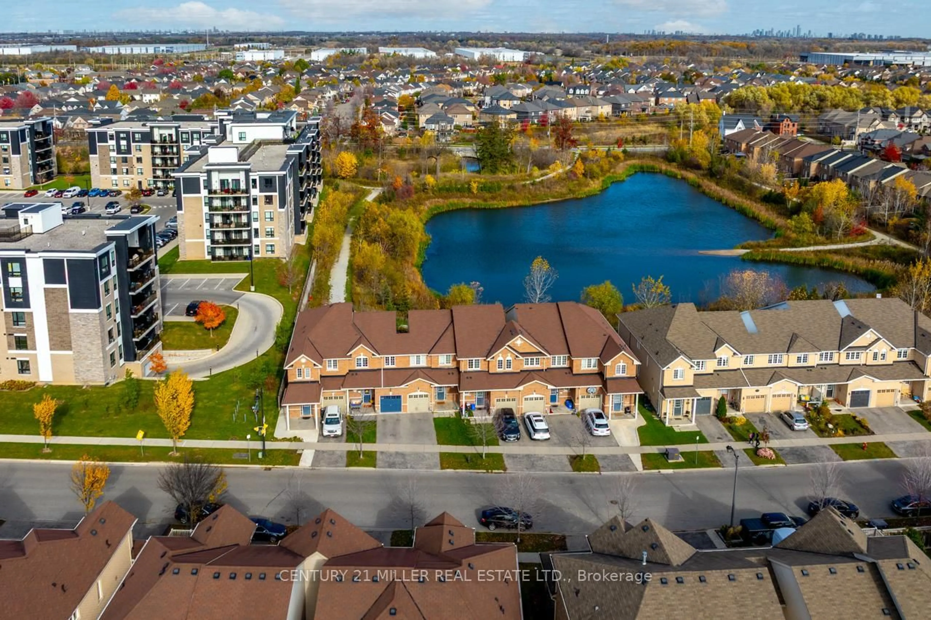 A pic from outside/outdoor area/front of a property/back of a property/a pic from drone, water/lake/river/ocean view for 694 Sauve St, Milton Ontario L9T 8M4