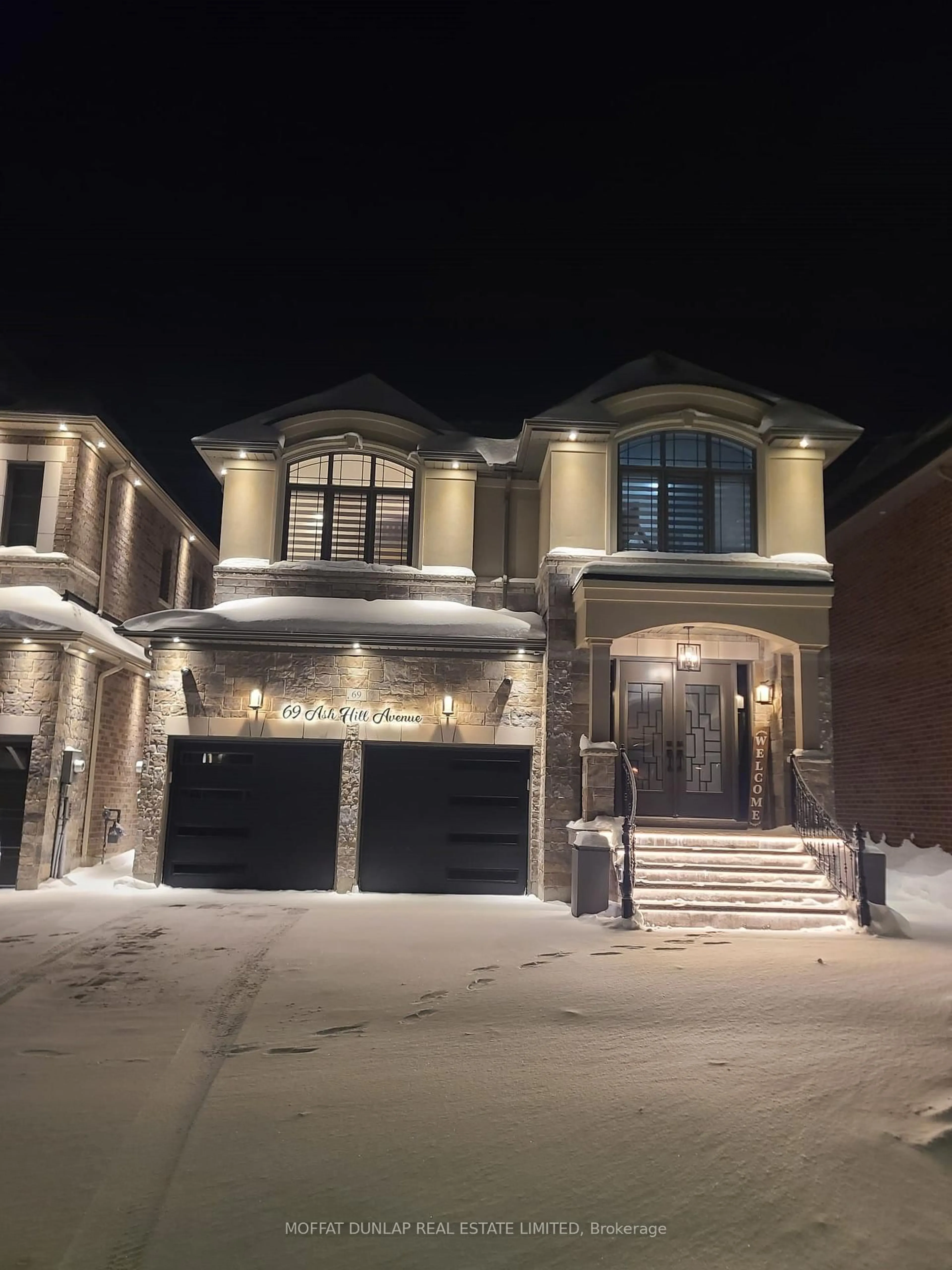 Home with brick exterior material, street for 69 Ash Hill Ave, Caledon Ontario L7C 4E8