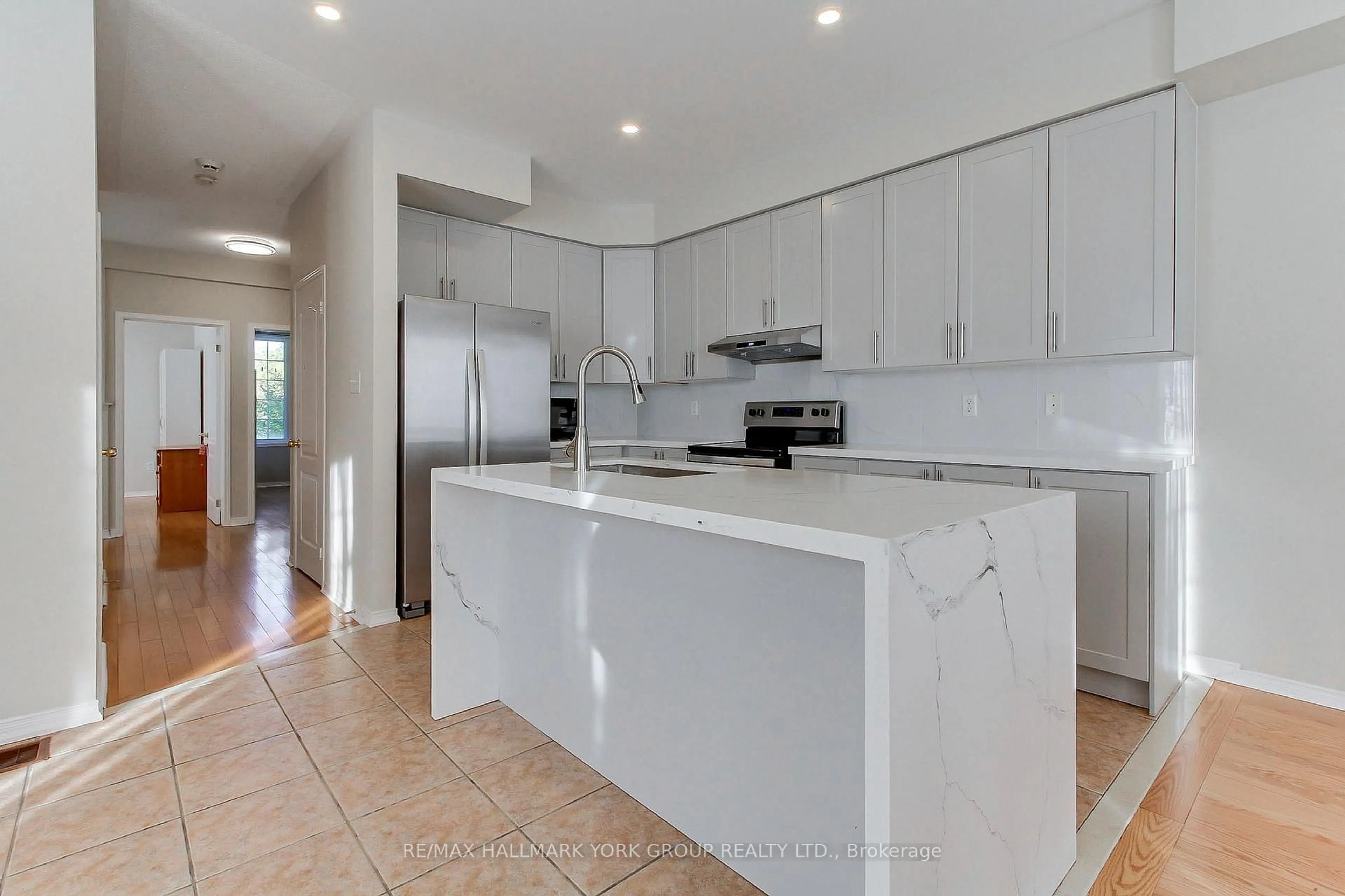 Open concept kitchen, ceramic/tile floor for 60 Delabo Dr, Toronto Ontario M3J 3S4