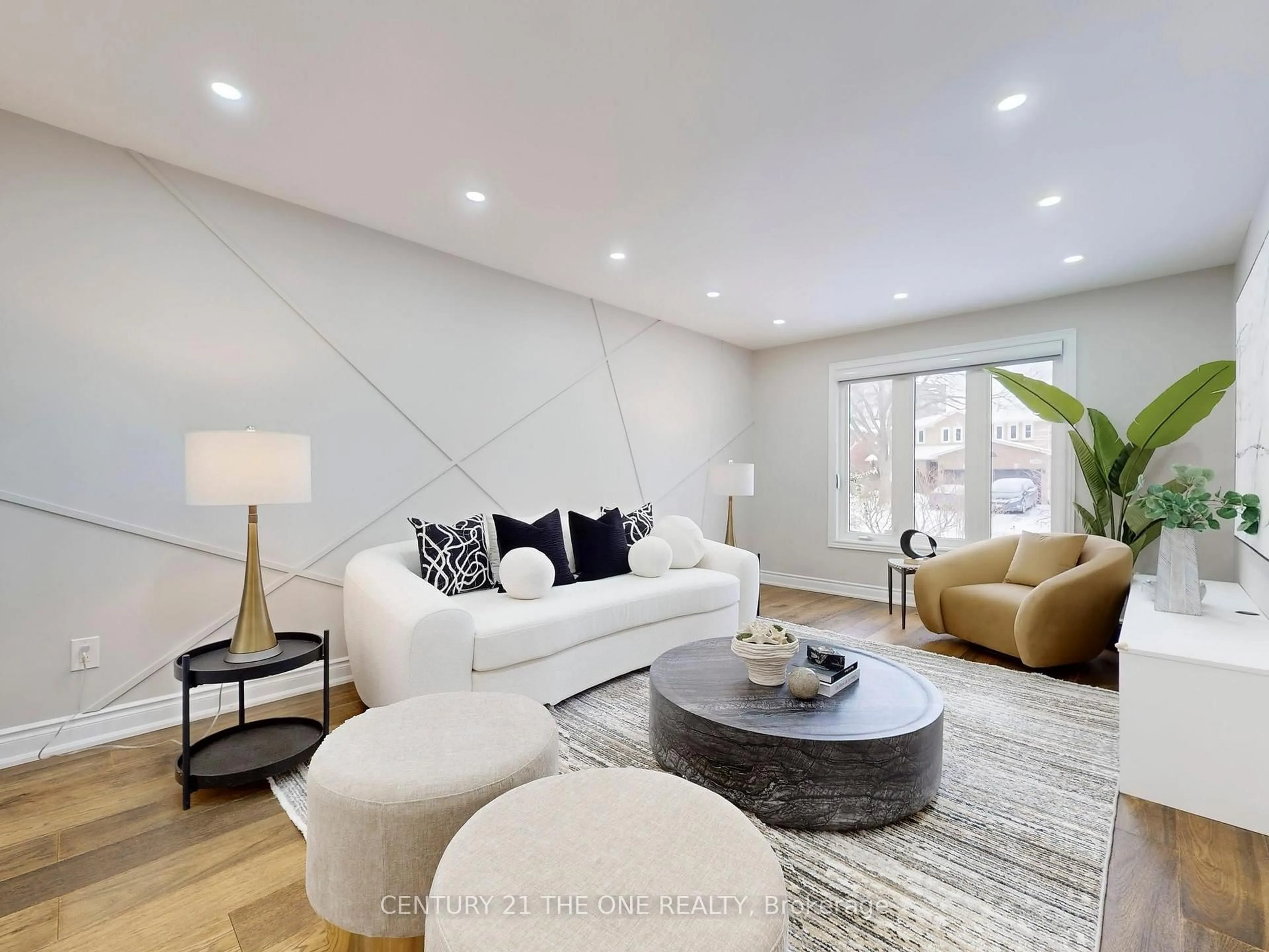 Living room with furniture, unknown for 1392 Greendale Terr, Oakville Ontario L6M 1W5