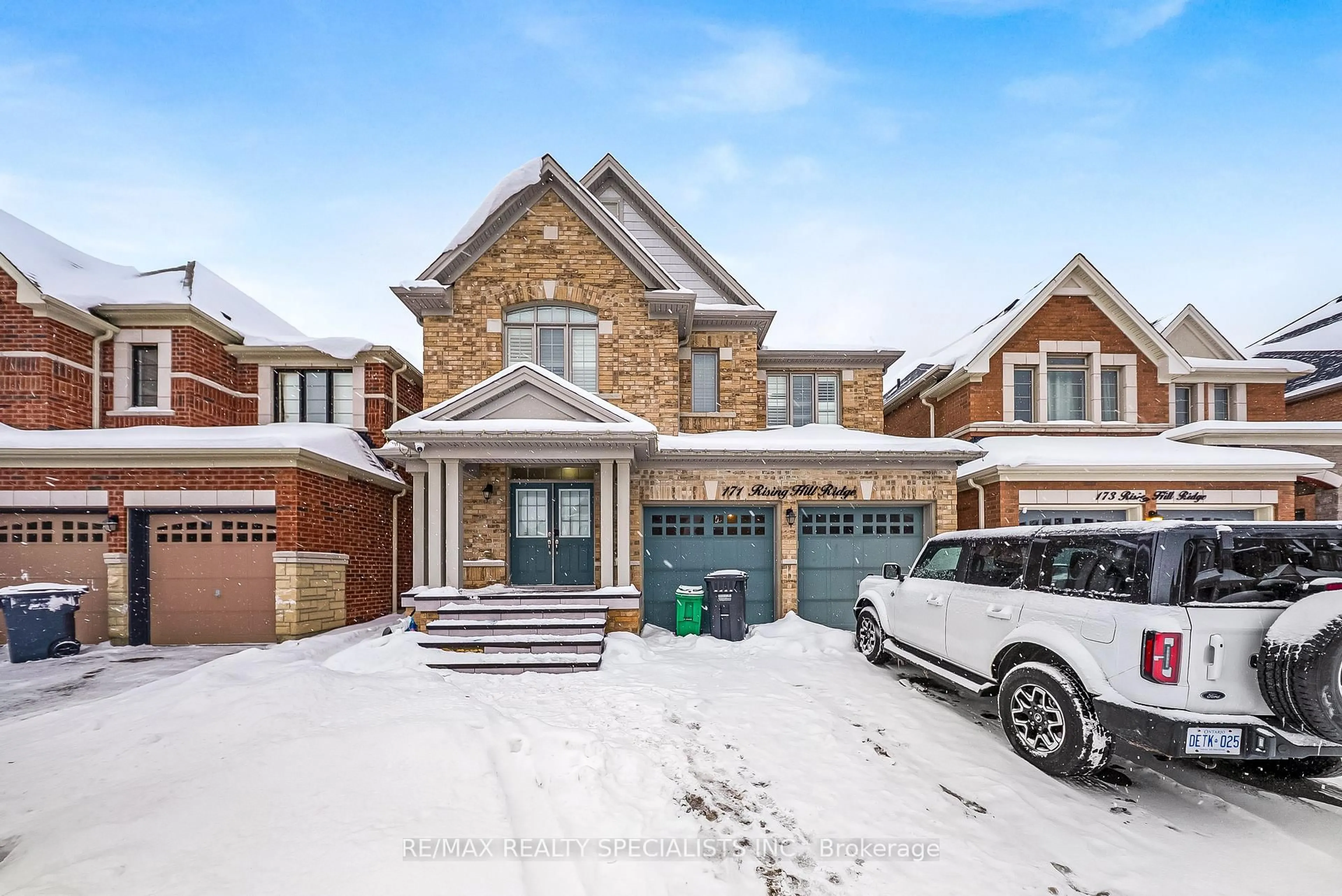 Home with brick exterior material, street for 171 Rising Hill Rdge, Brampton Ontario L6Y 6B2