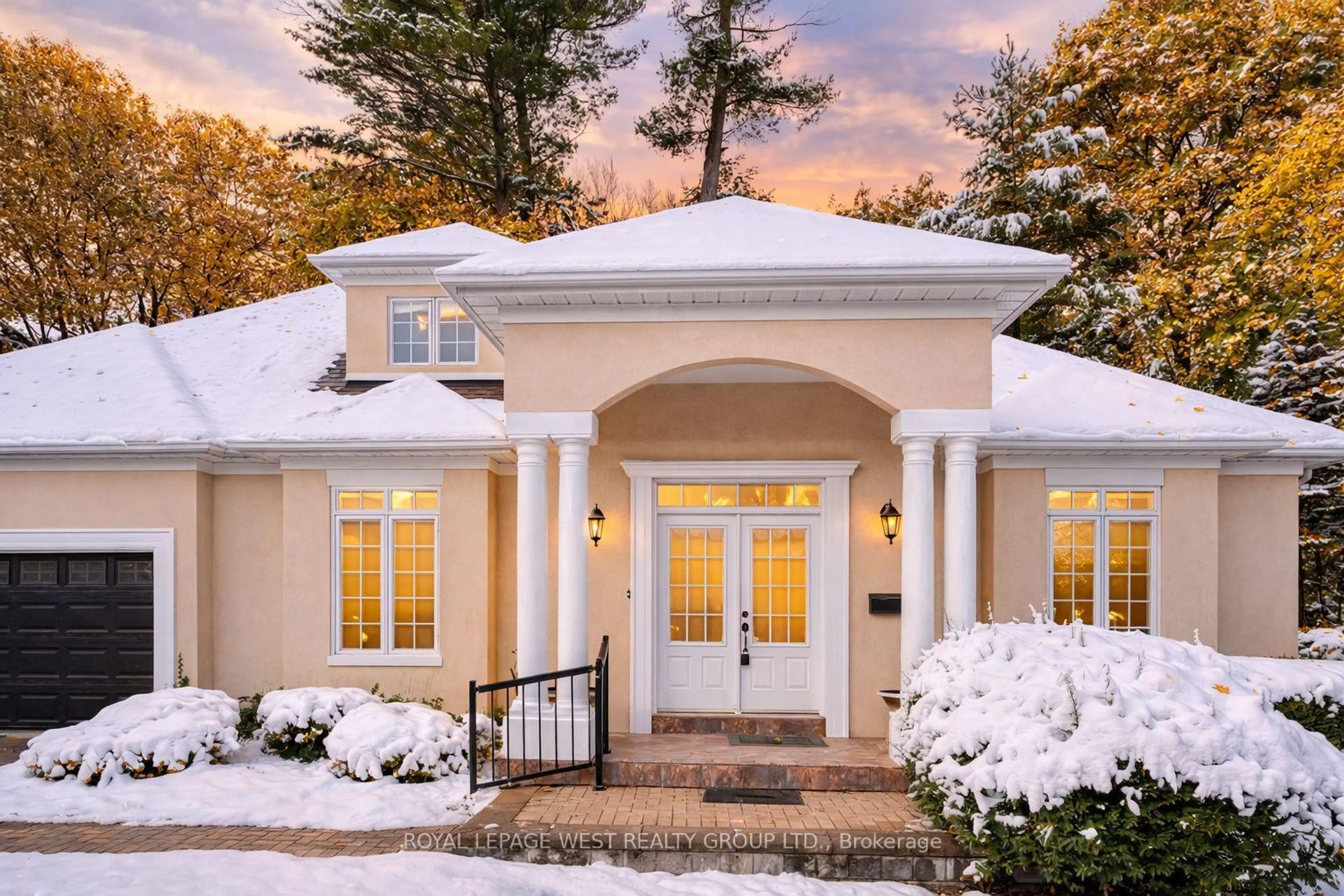 Unknown for 1205 Clarkson Rd #8, Mississauga Ontario L5J 2W1