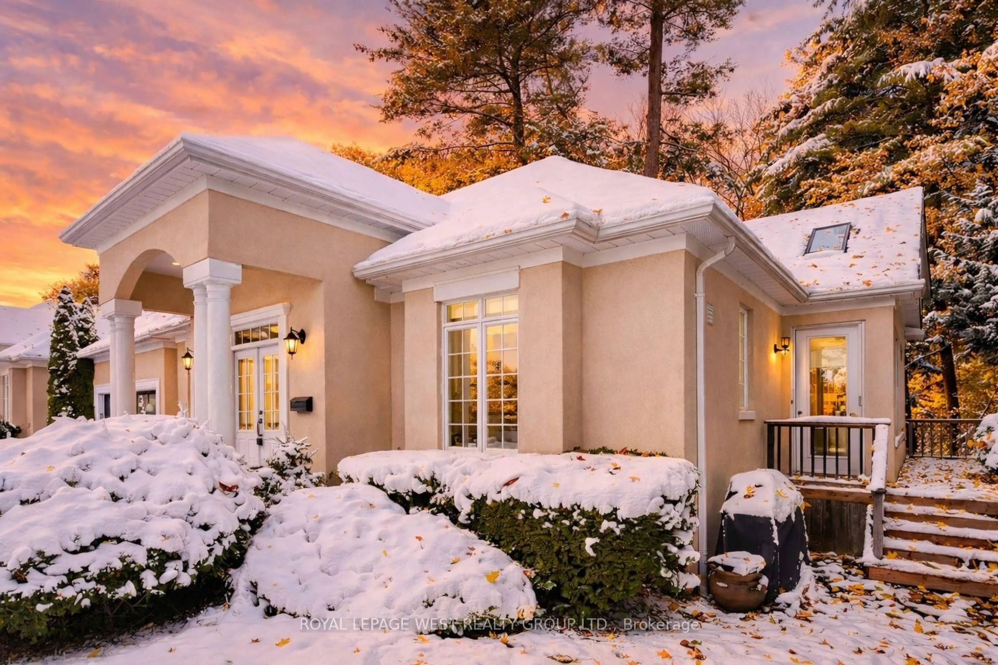 Unknown for 1205 Clarkson Rd #8, Mississauga Ontario L5J 2W1