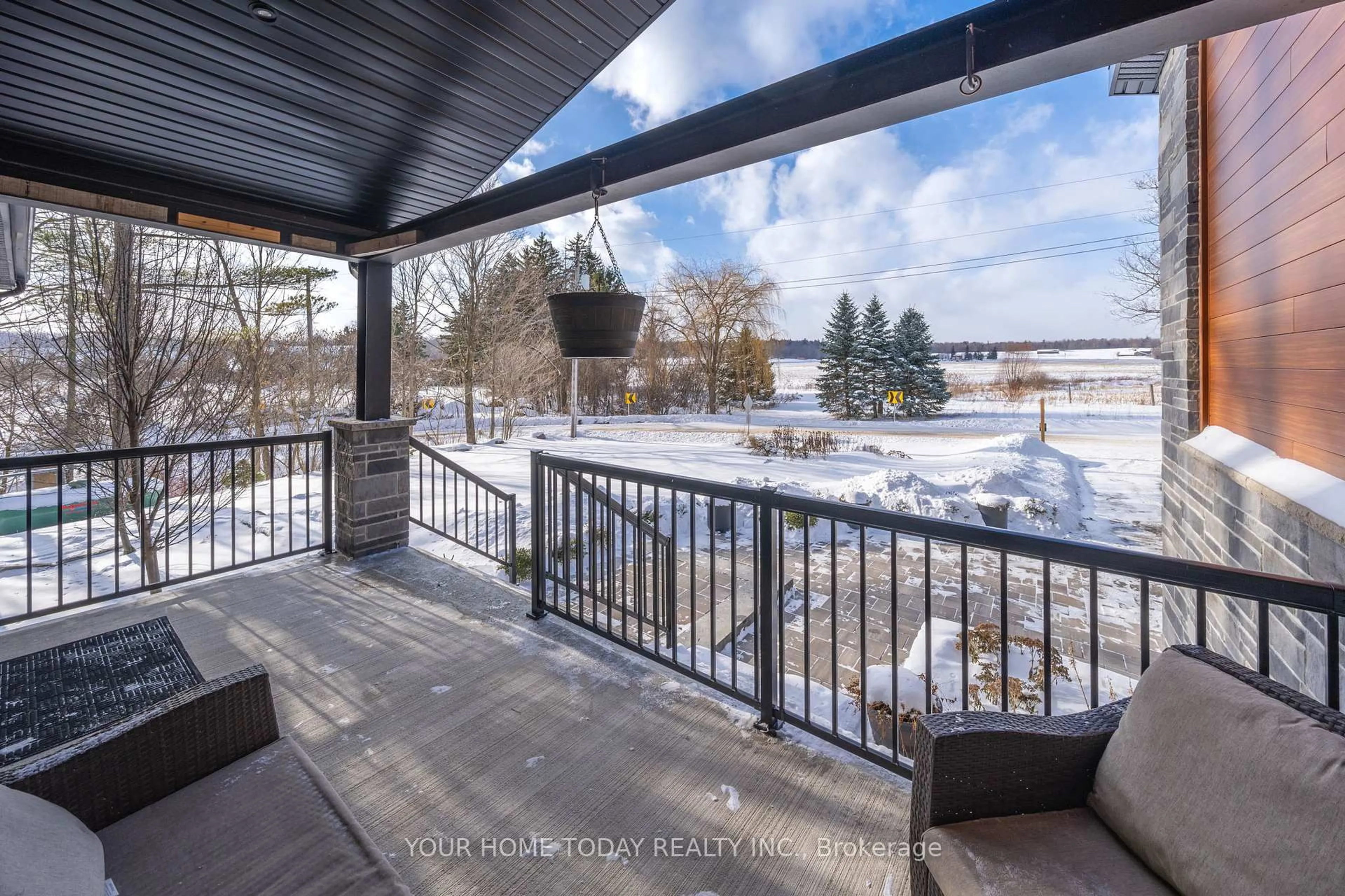 Patio, water/lake/river/ocean view for 10735 Third Line, Halton Hills Ontario L9T 2X9