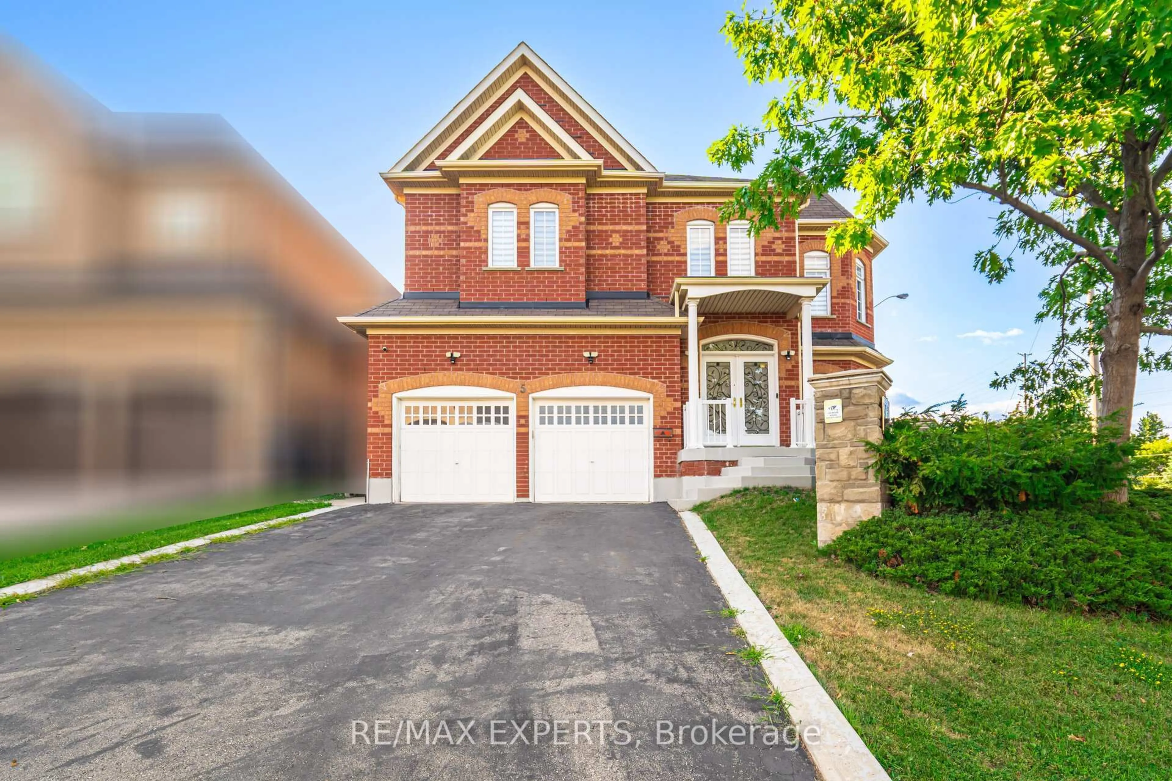 Home with brick exterior material, street for 5 Hillside Dr, Brampton Ontario L6S 0B7