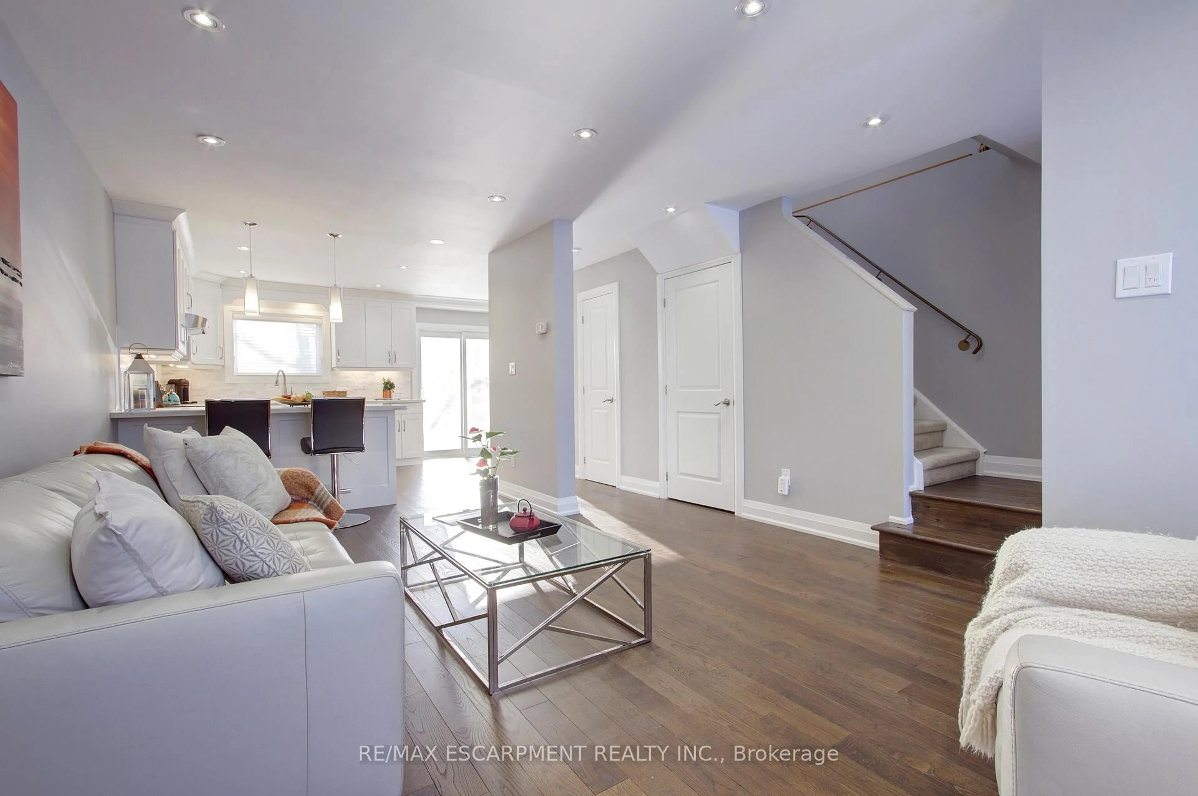 Living room with furniture, unknown for 214 Ross Lane, Oakville Ontario L6H 5K5