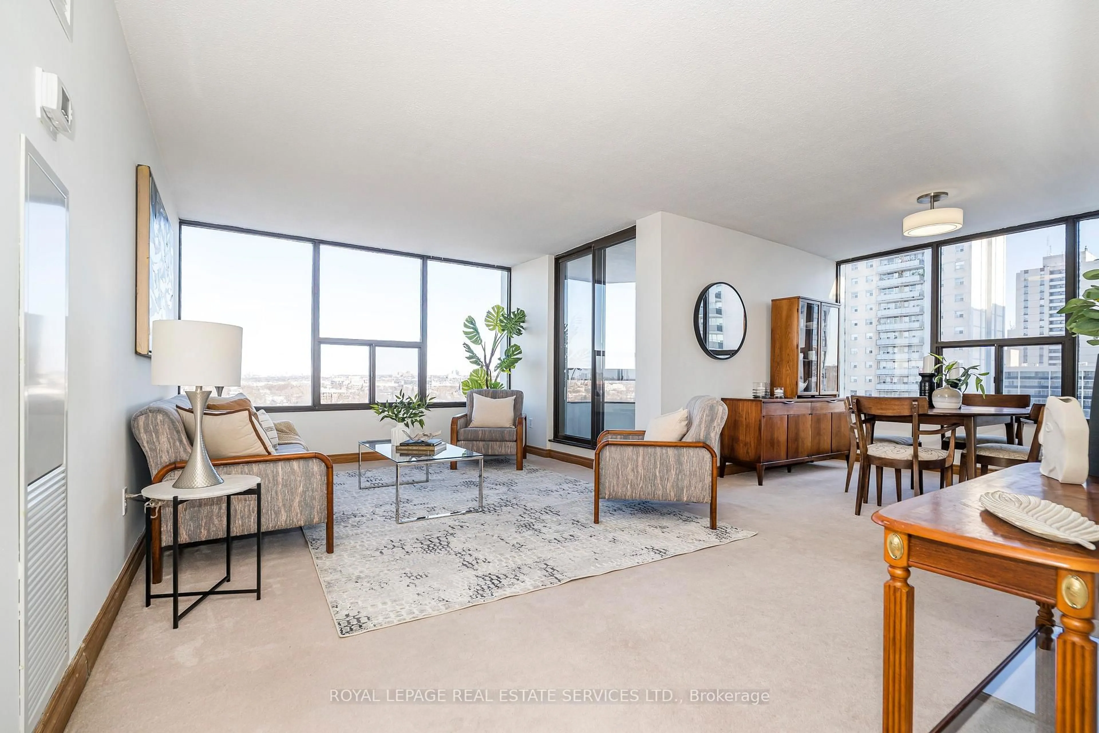 Living room with furniture, unknown for 100 Quebec Ave #1511, Toronto Ontario M6P 4B8