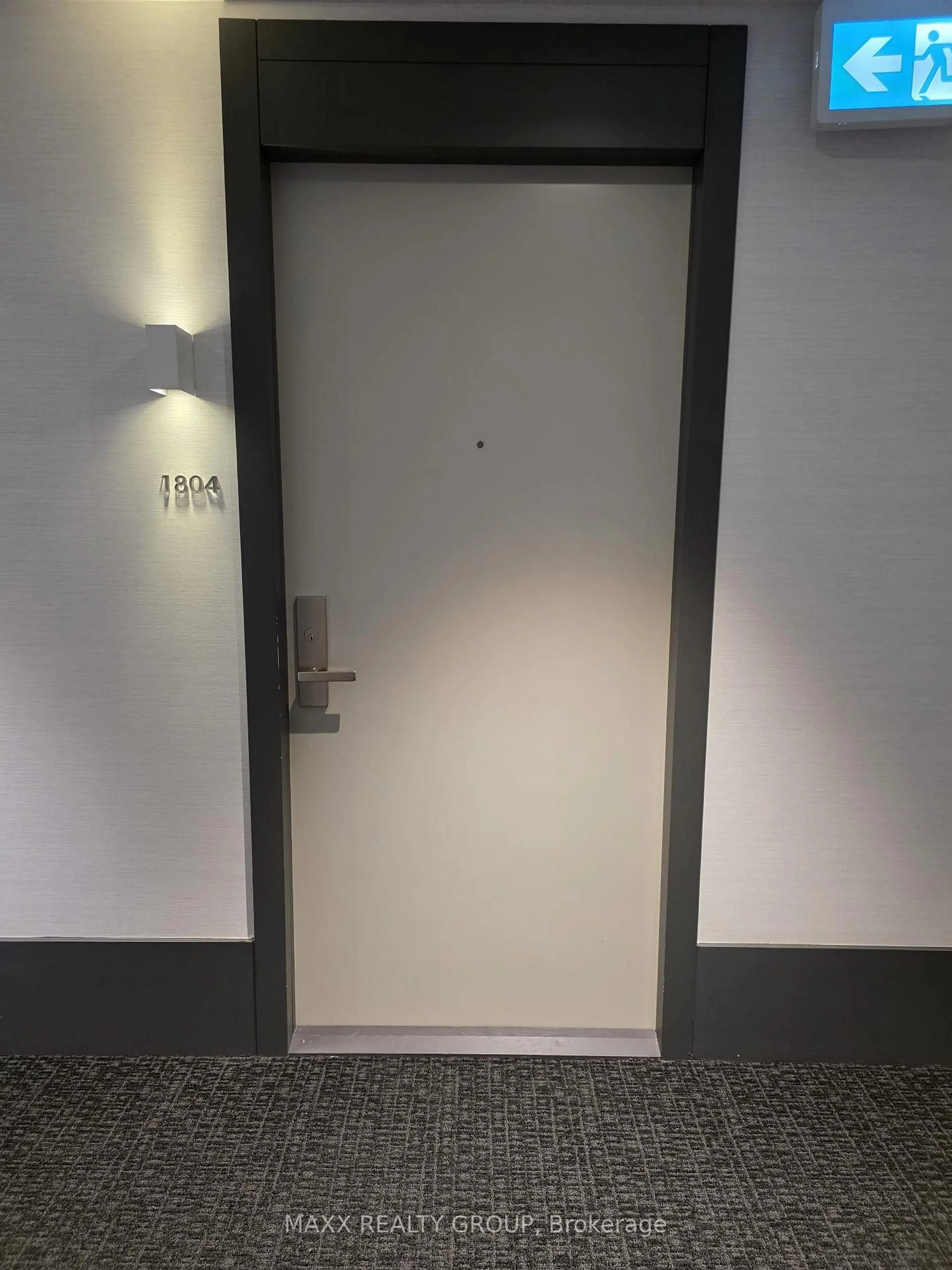 Indoor foyer for 30 Gibbs Rd #1804, Toronto Ontario M9B 0E4