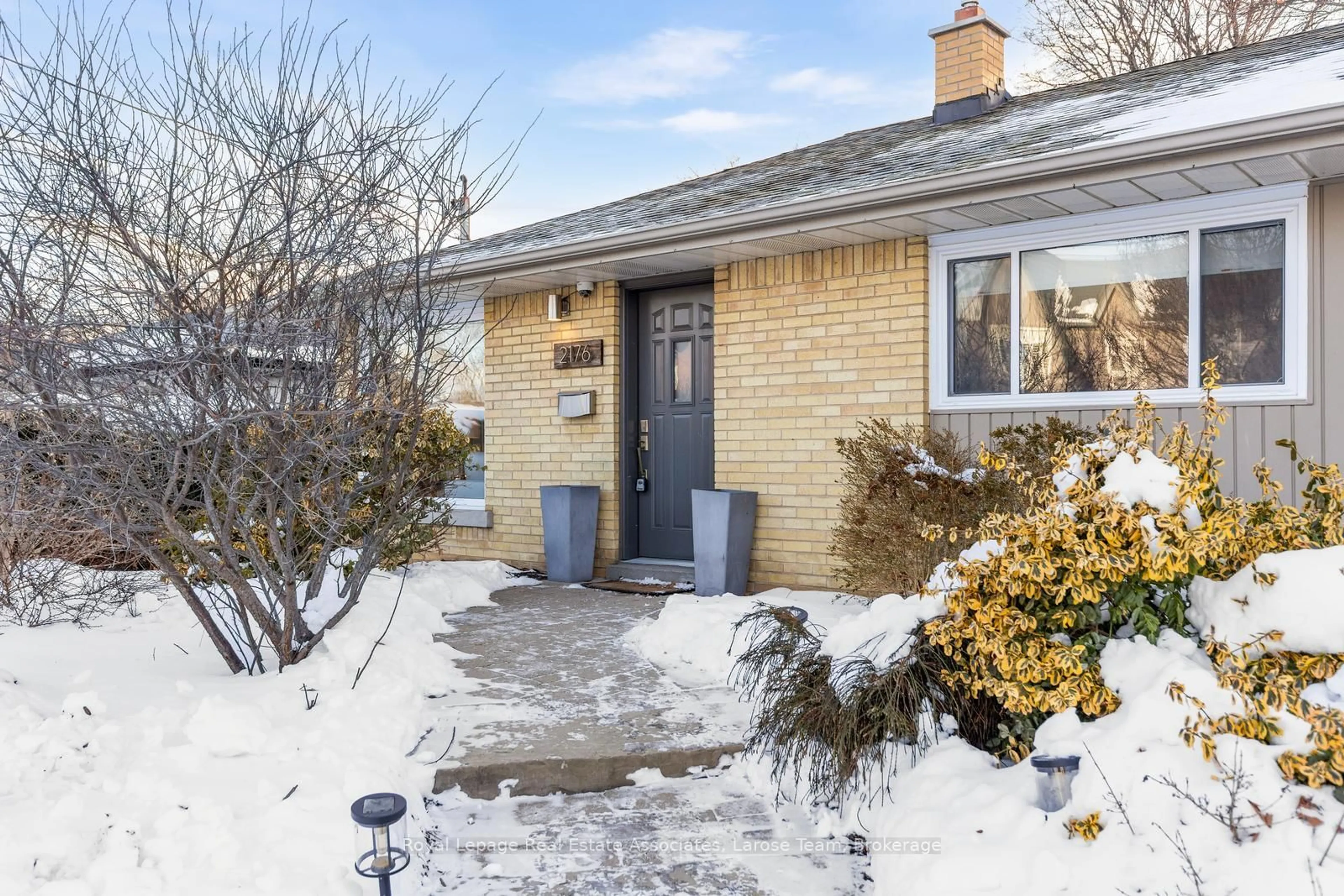 Unknown for 2176 Florian Rd, Mississauga Ontario L5A 2M4
